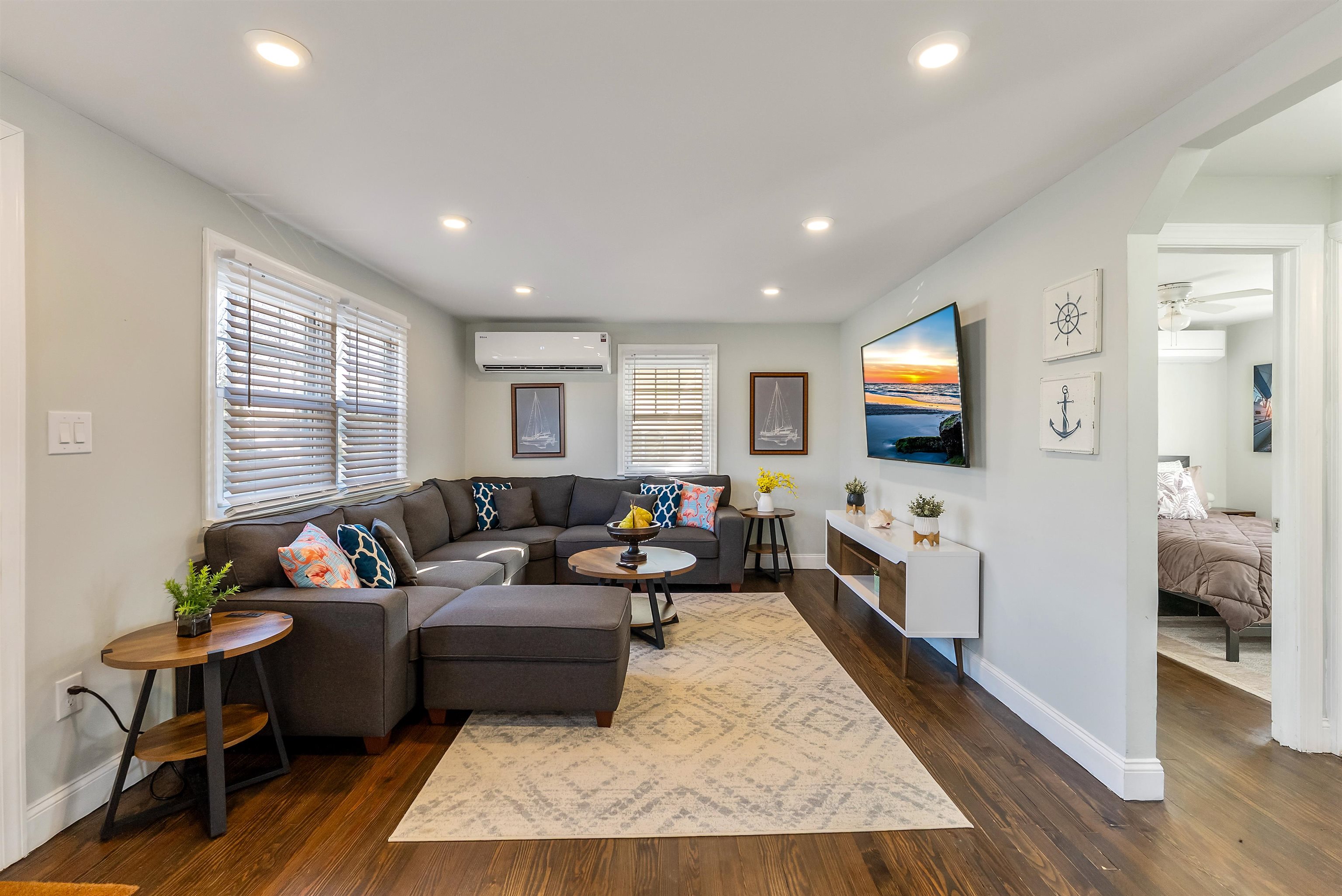 134 W Delaware Parkway