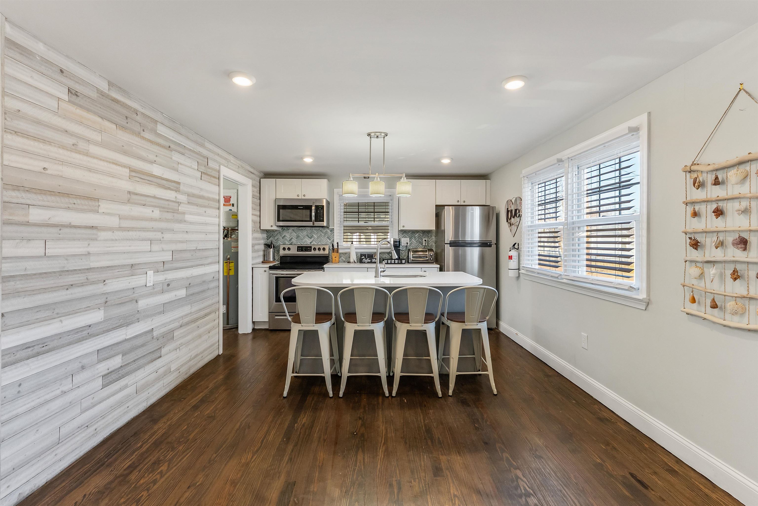 134 W Delaware Parkway