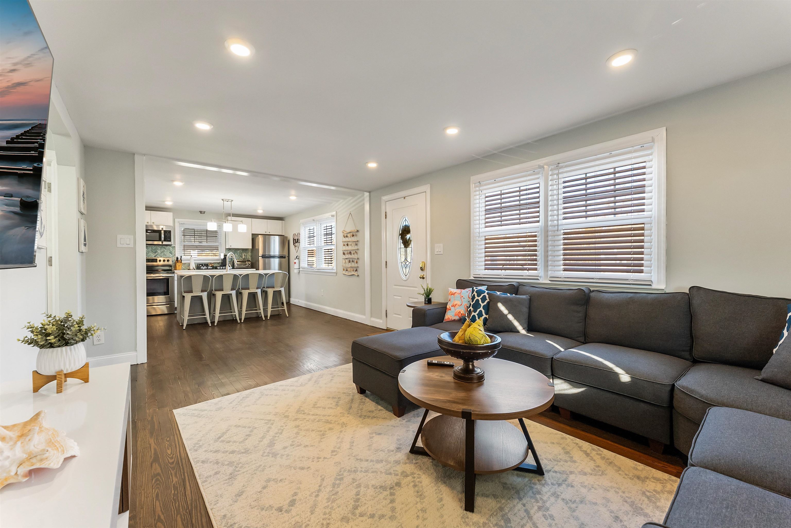 134 W Delaware Parkway