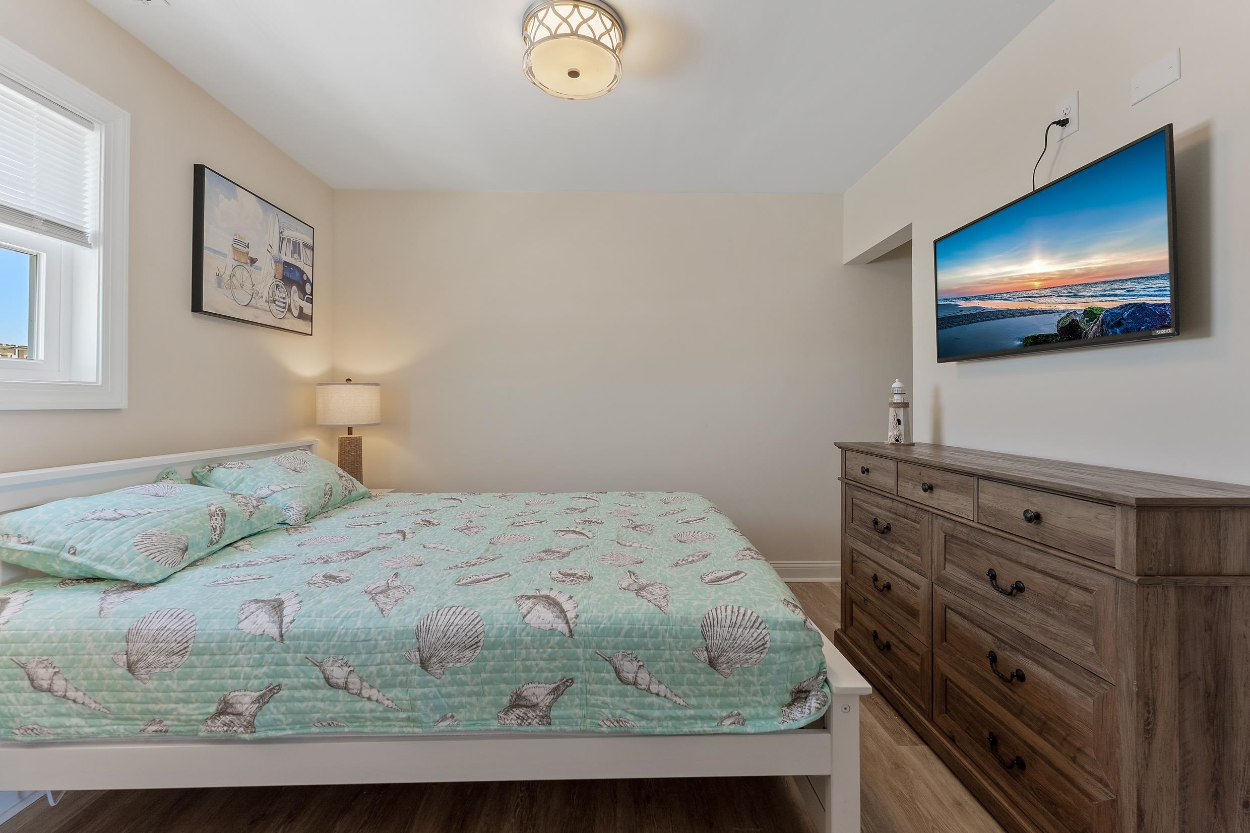 6109 Atlantic Avenue Unit: 403