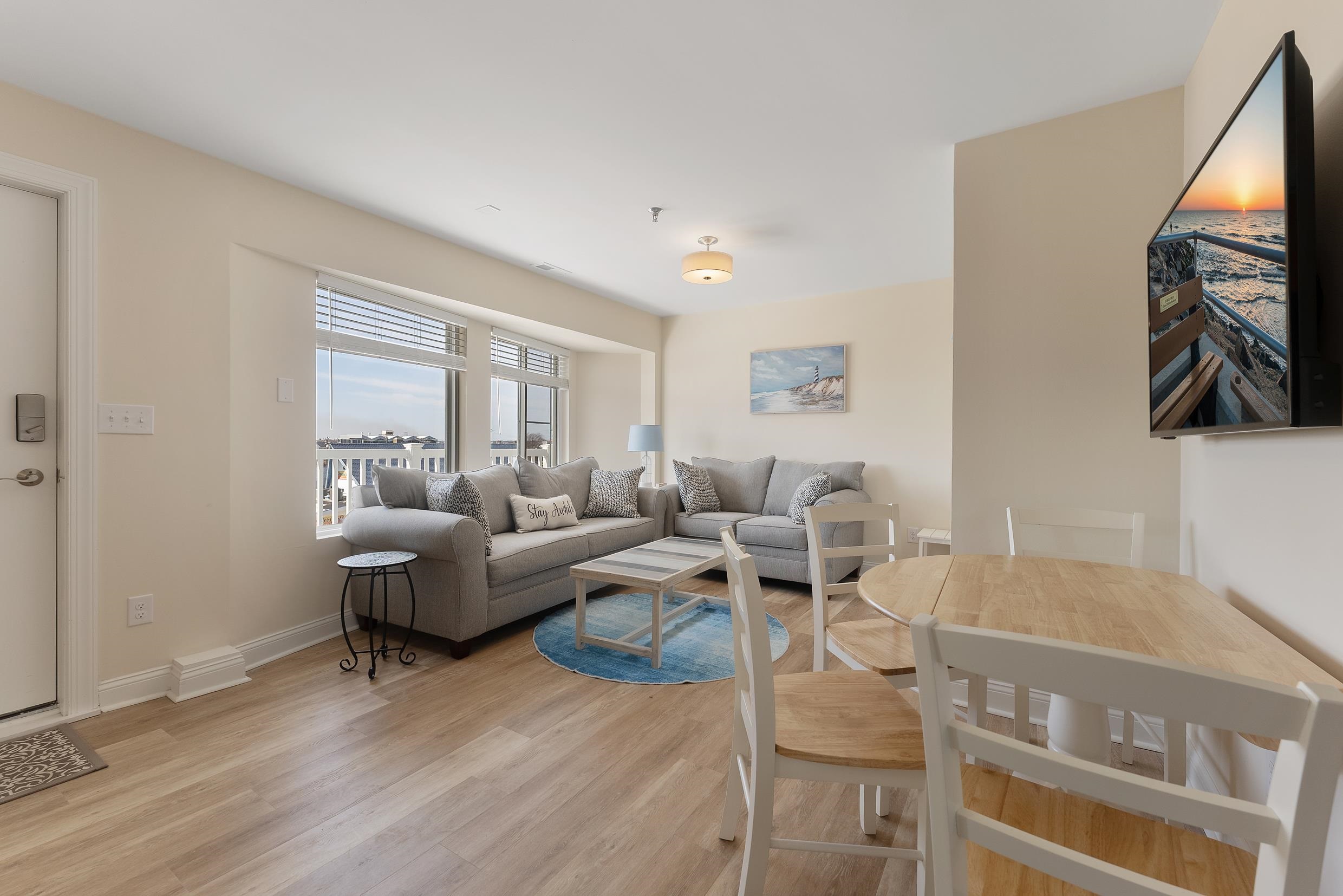 6109 Atlantic Avenue Unit: 403