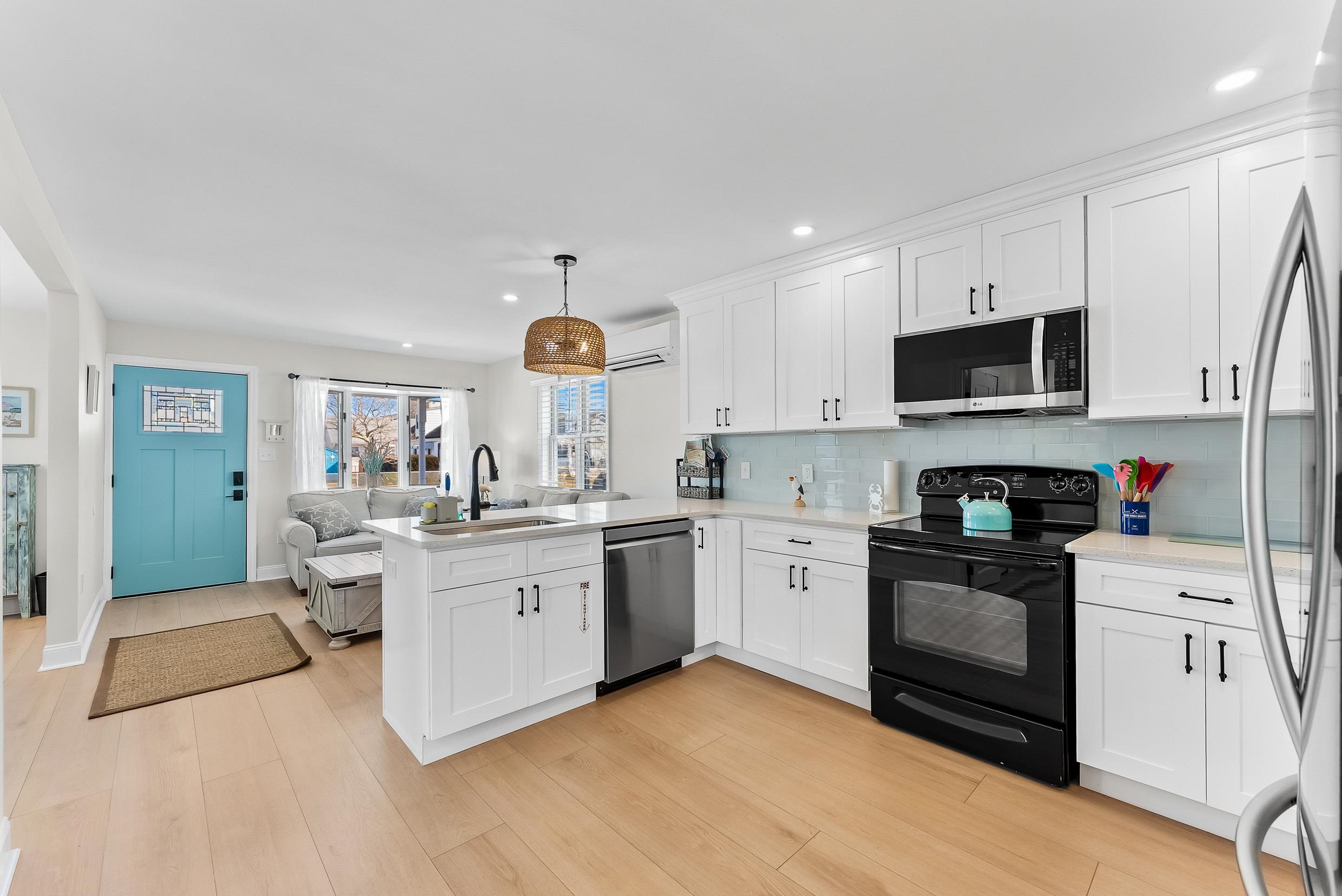 246 E 14th Avenue