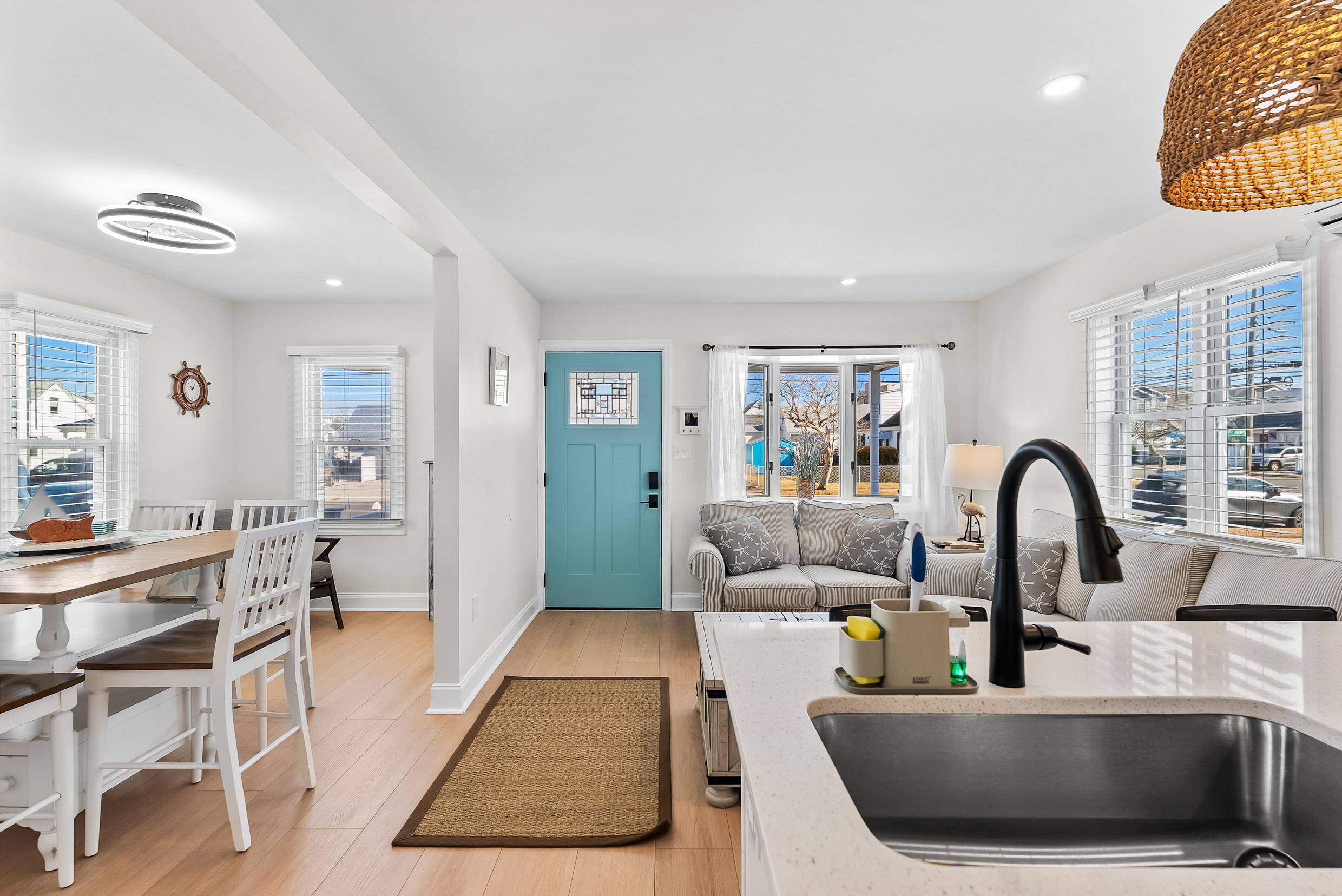 246 E 14th Avenue