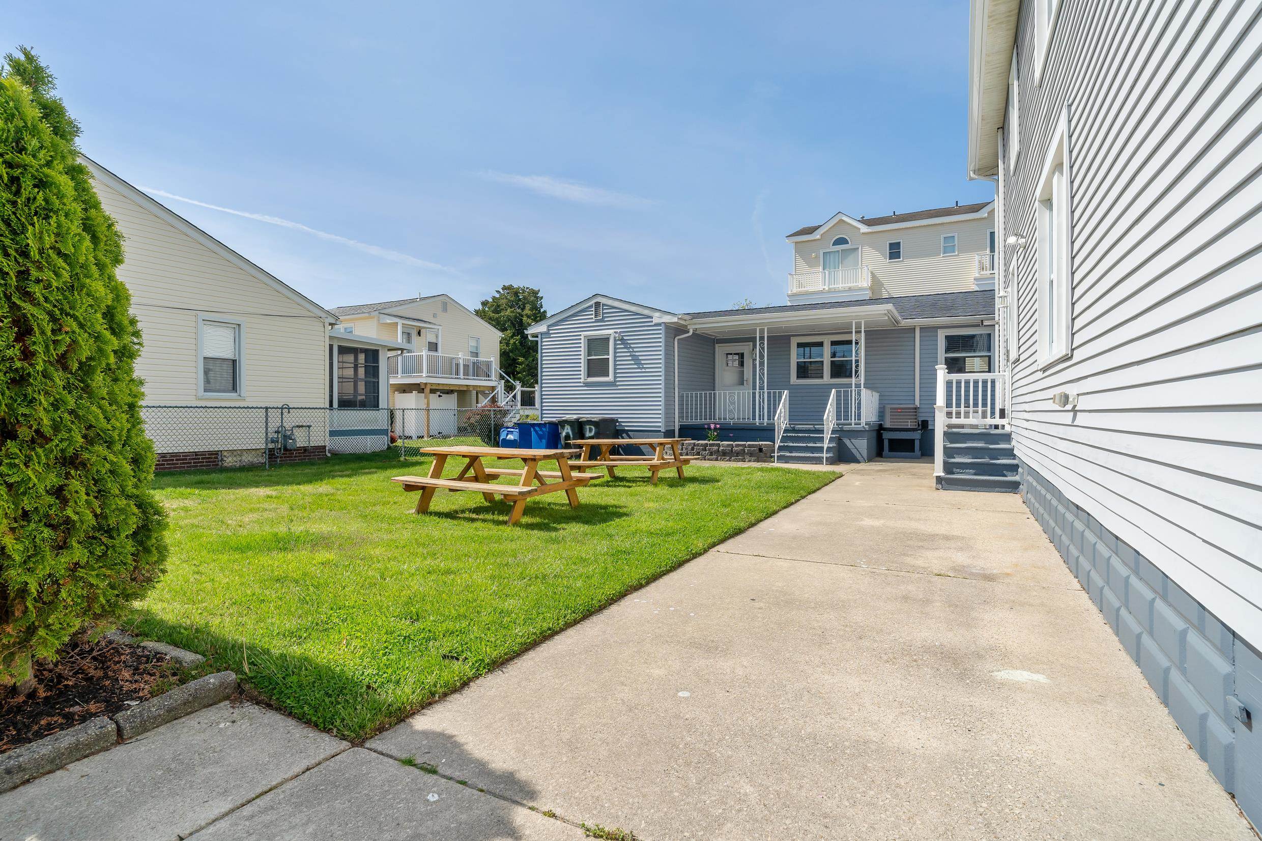 110 E 24th Avenue Unit: B