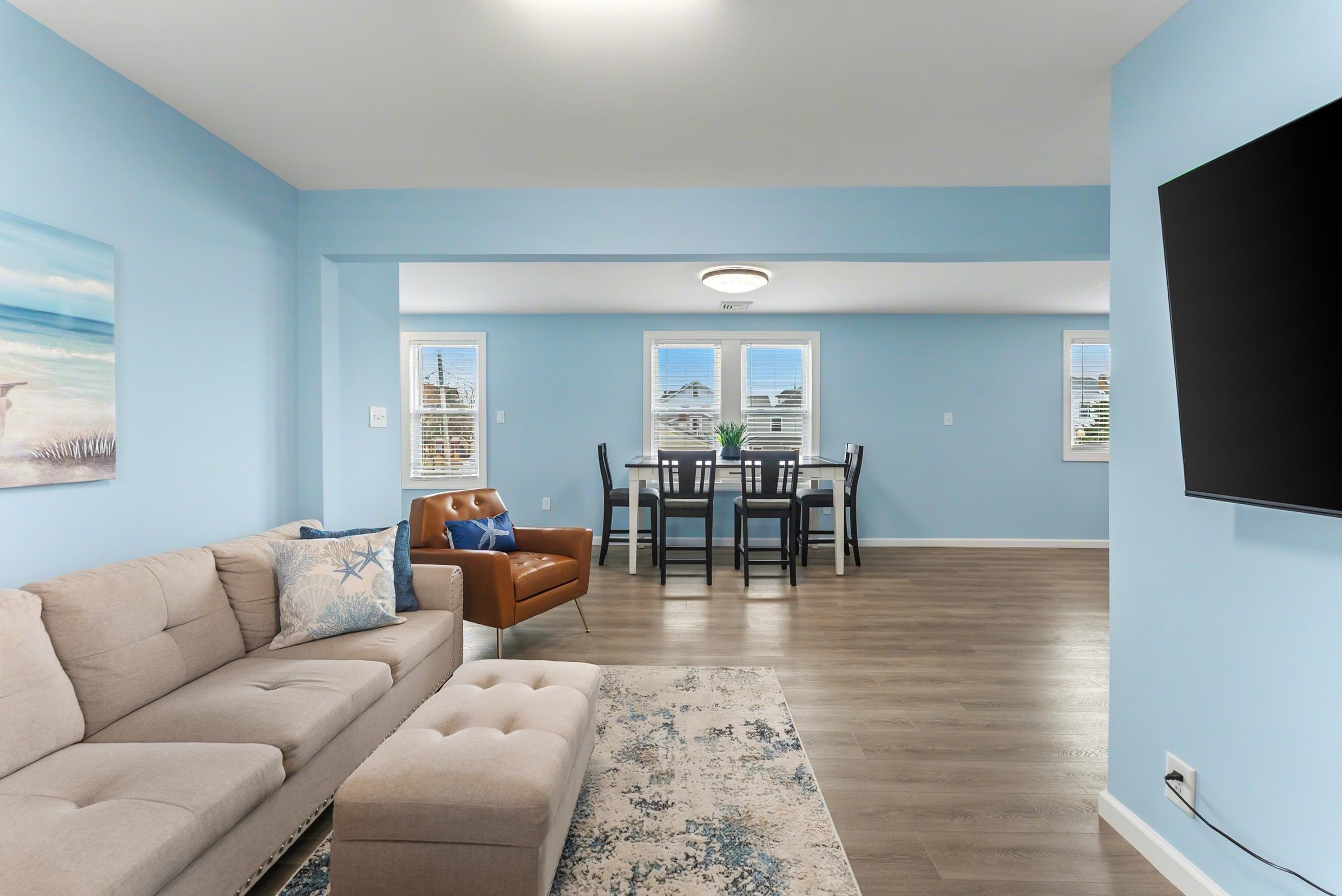 110 E 24th Avenue Unit: B