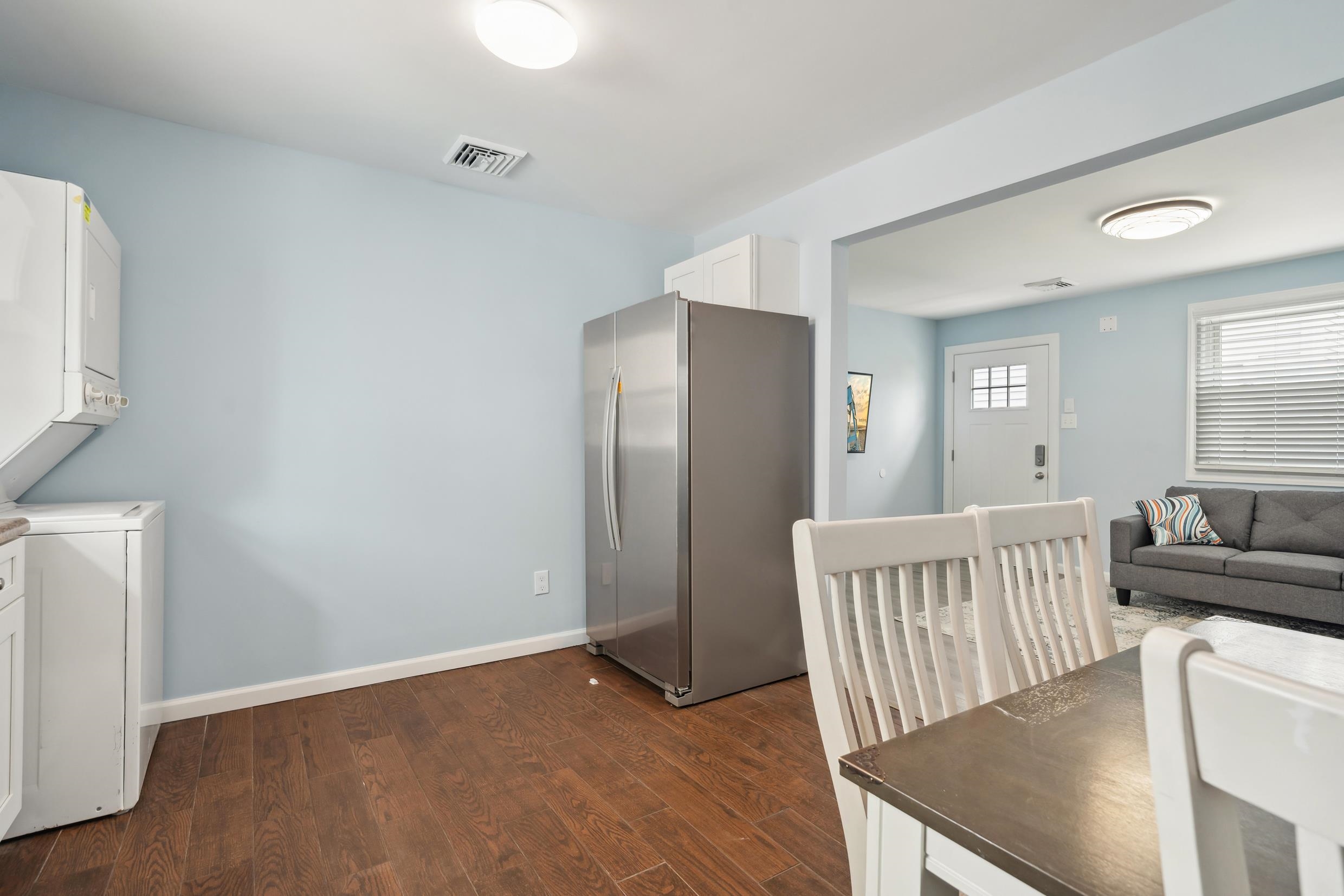 110 E 24th Avenue Unit: D