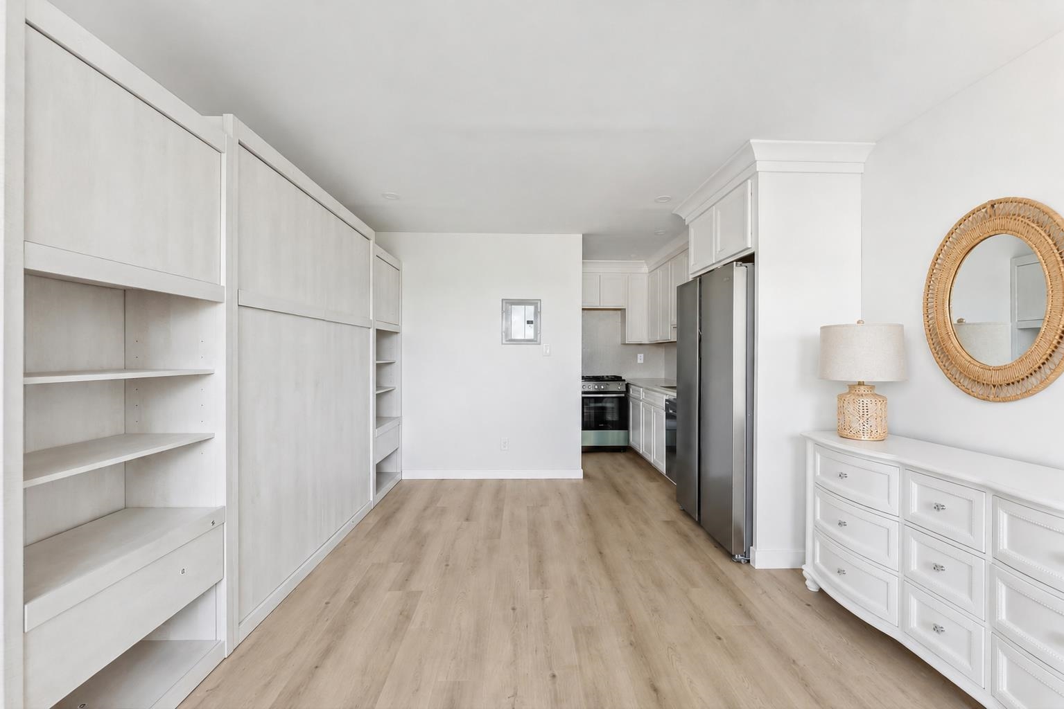 233 E Juniper Avenue Unit: 8