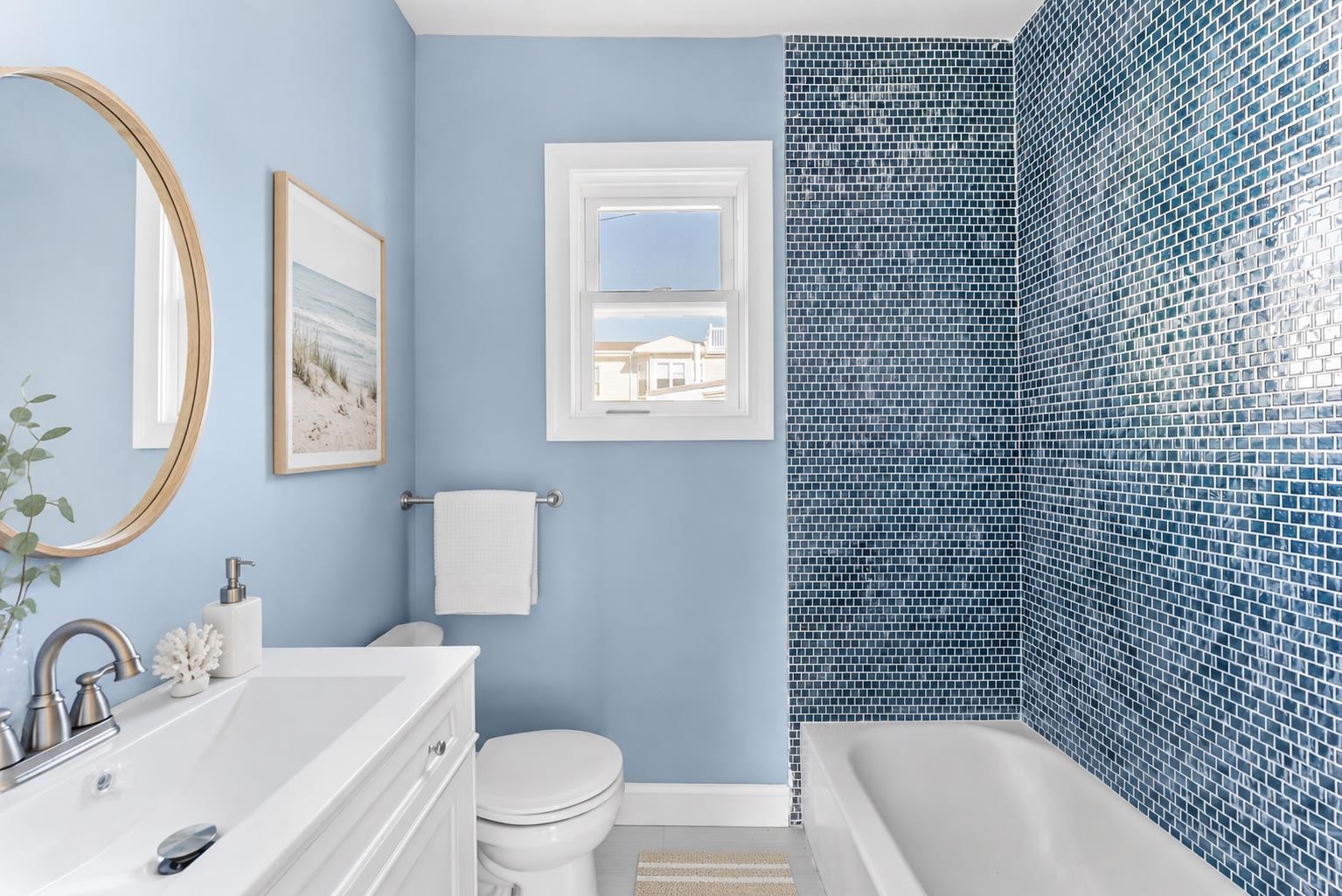 234 E 26th Avenue Unit: 4