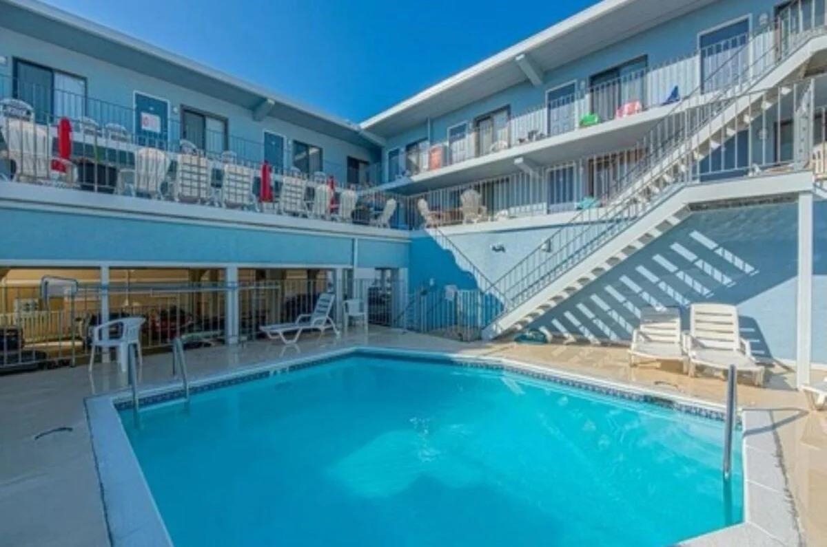 3201 Atlantic Avenue Unit: 310