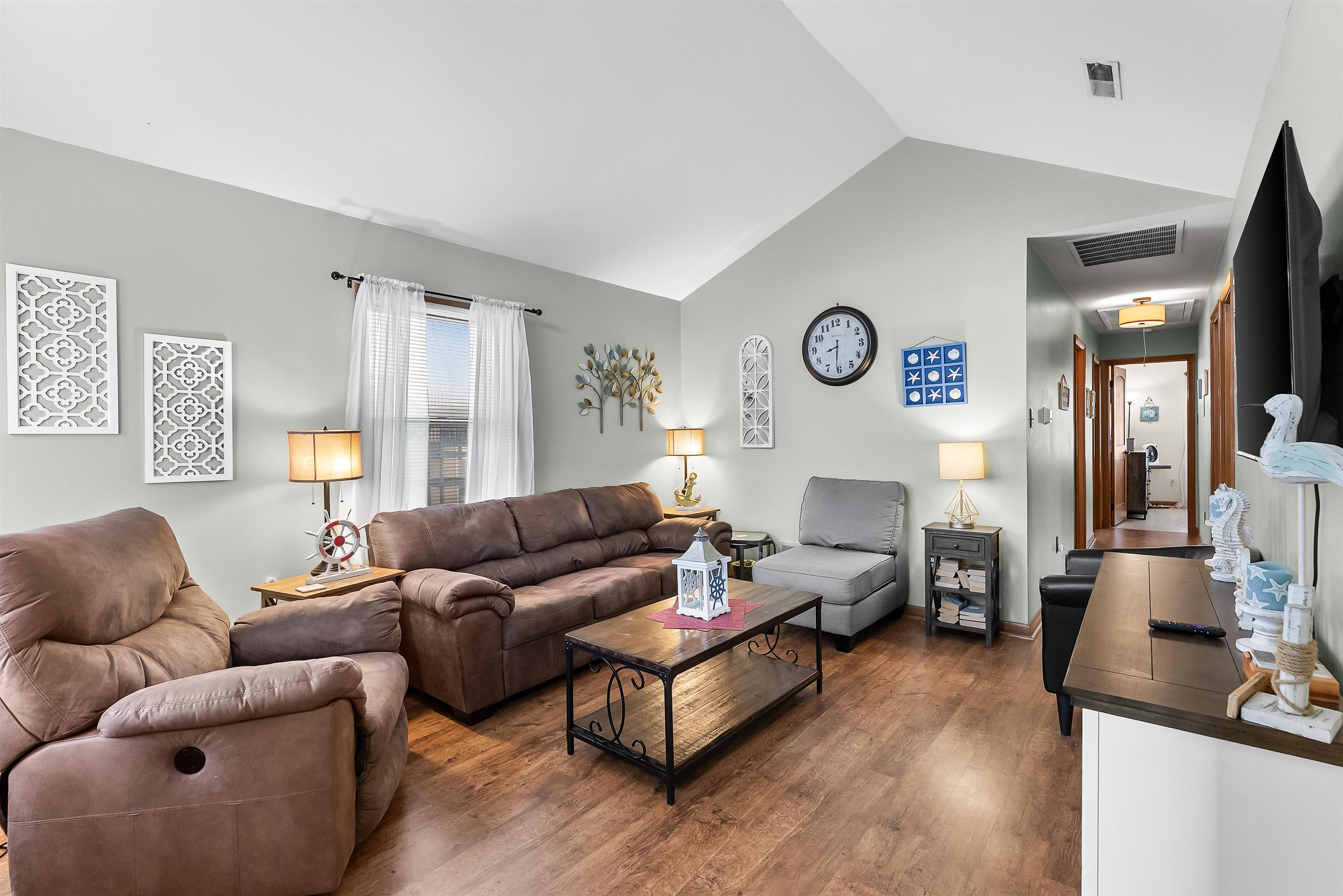 111 E Magnolia Avenue Unit: C