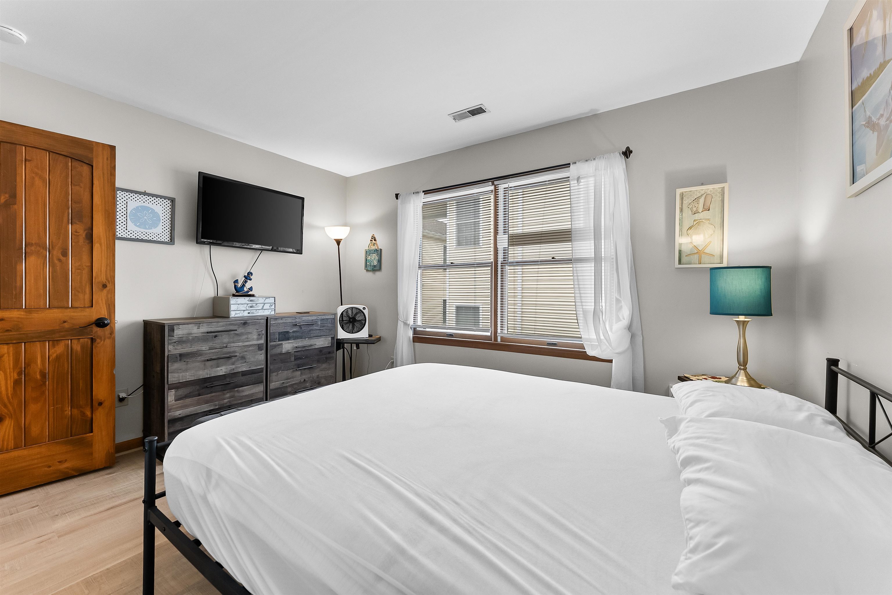 111 E Magnolia Avenue Unit: C