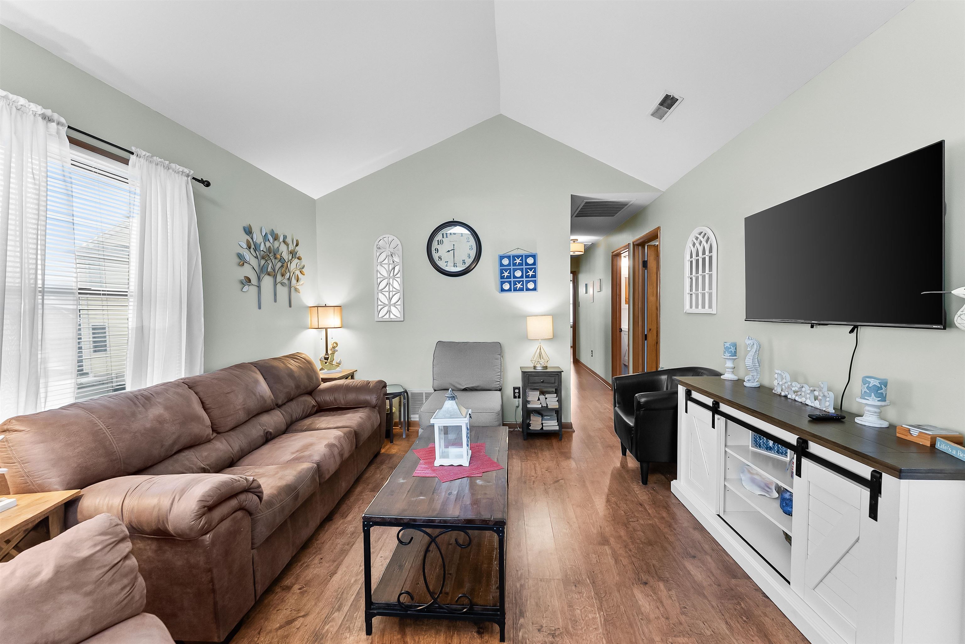 111 E Magnolia Avenue Unit: C