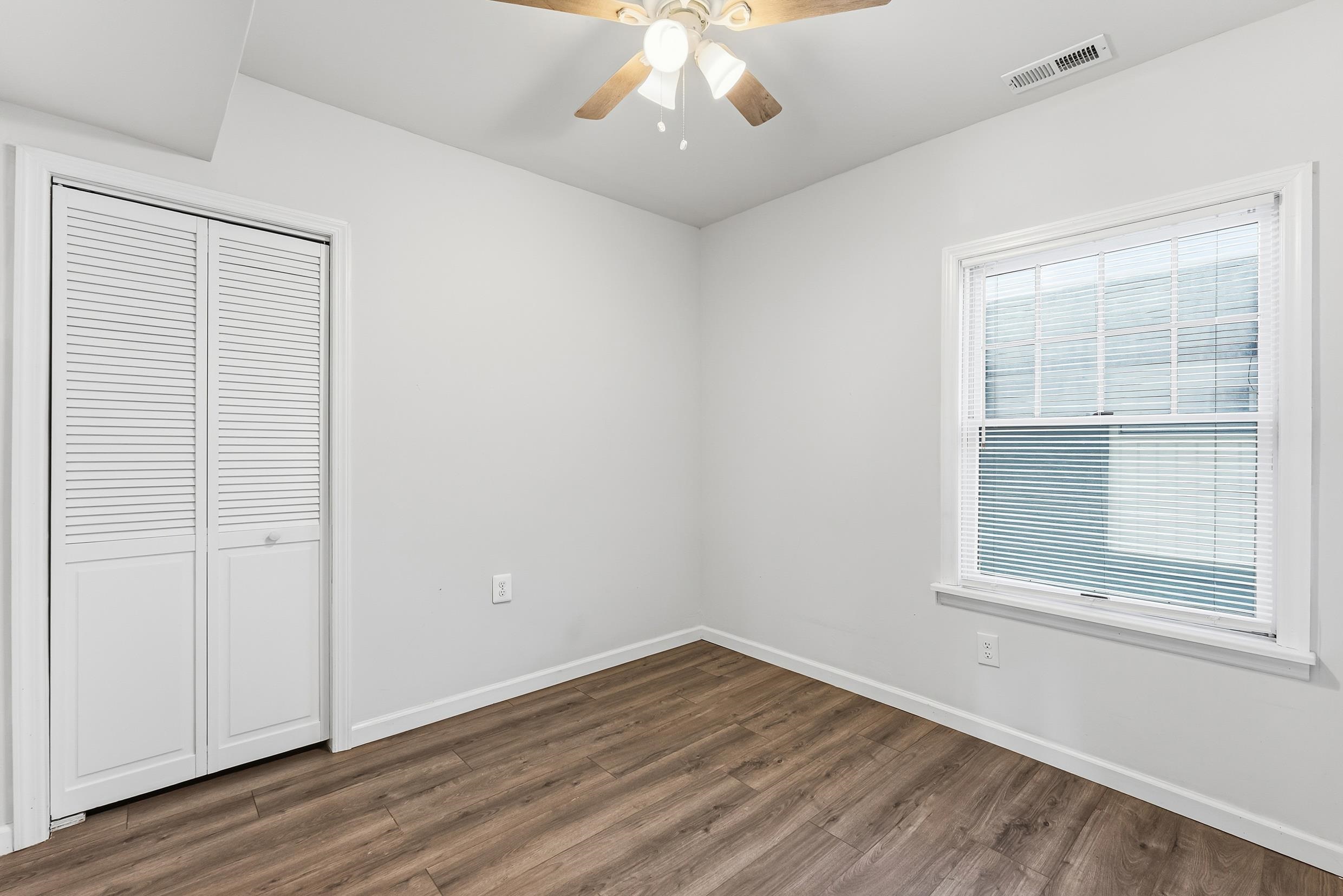 132 W Juniper Avenue