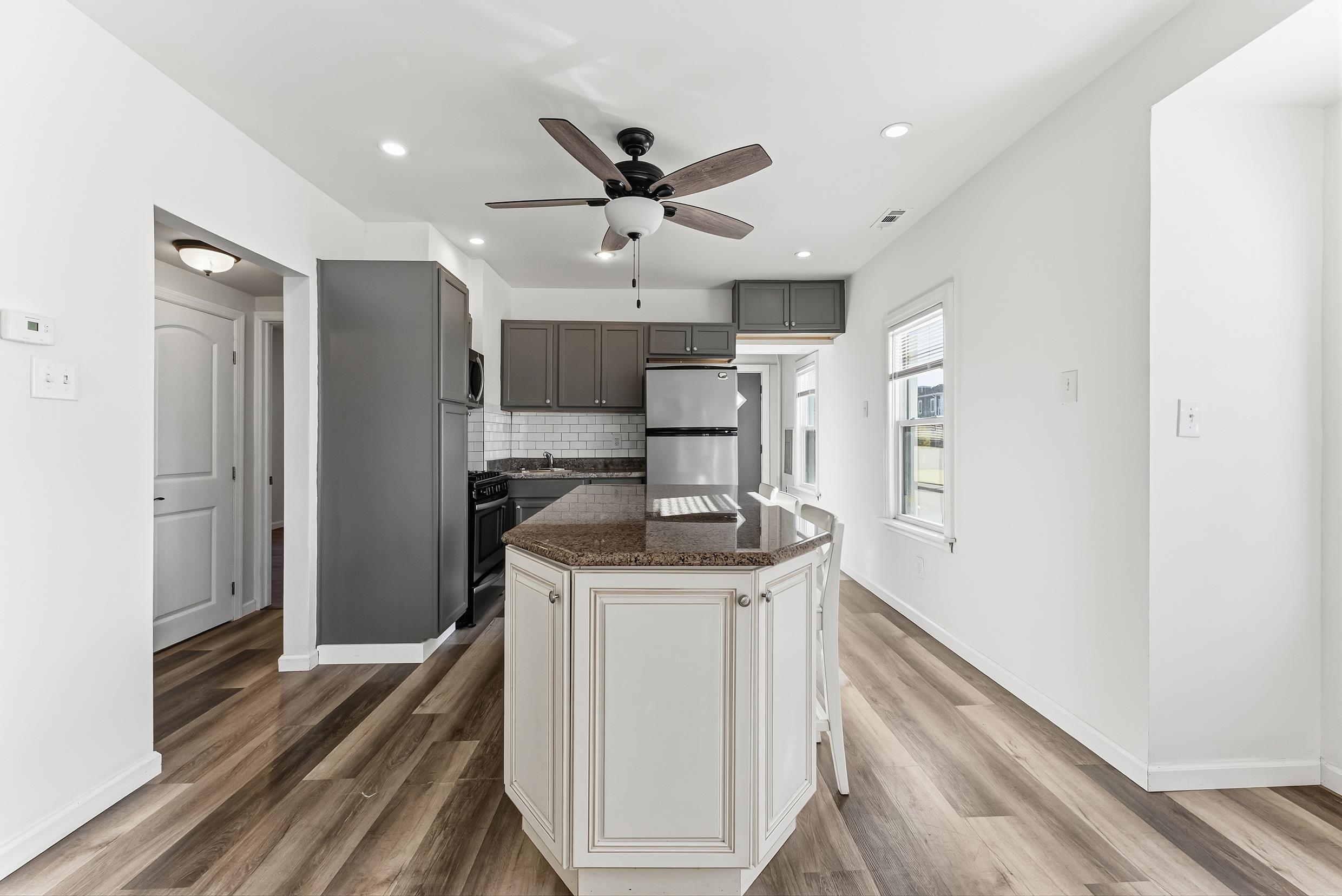 132 W Juniper Avenue