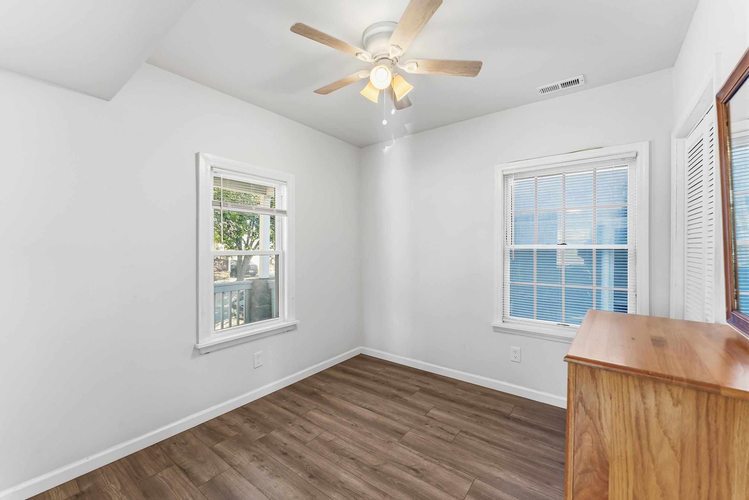 132 W Juniper Avenue