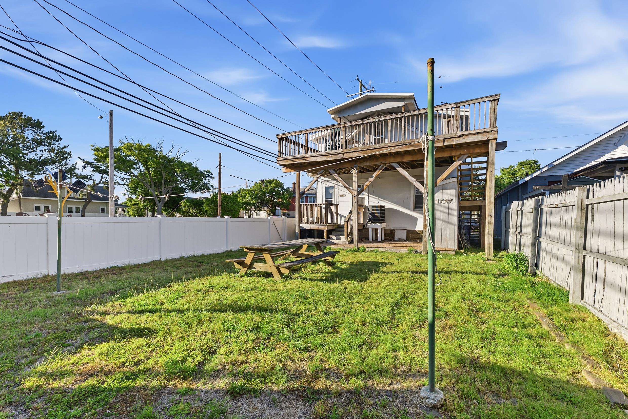 132 W Juniper Avenue