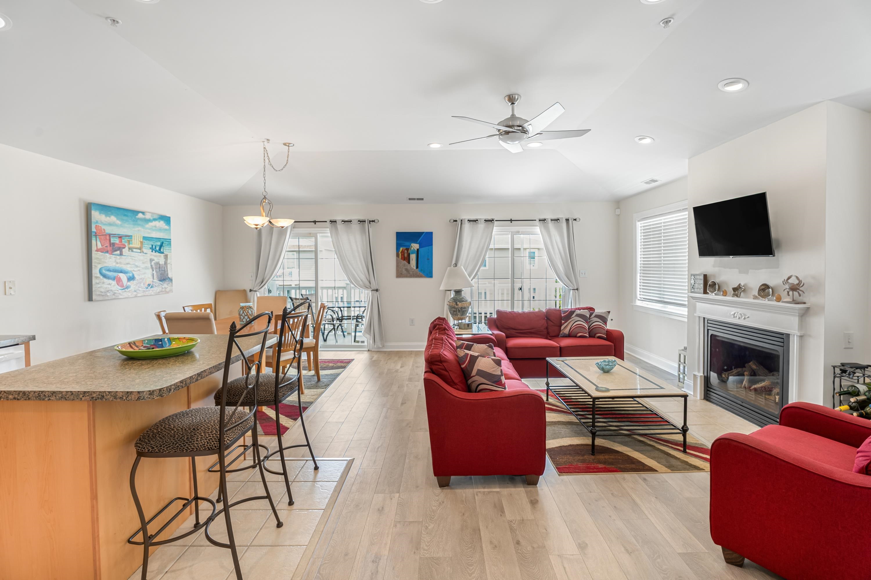 210 E Garfield Avenue Unit: B