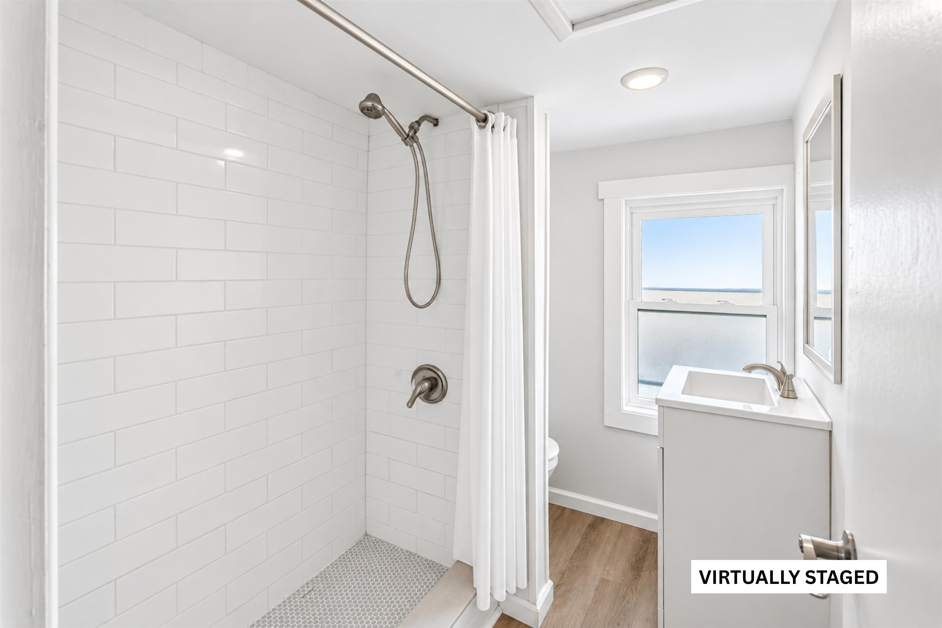 233 E Juniper Avenue Unit: 6