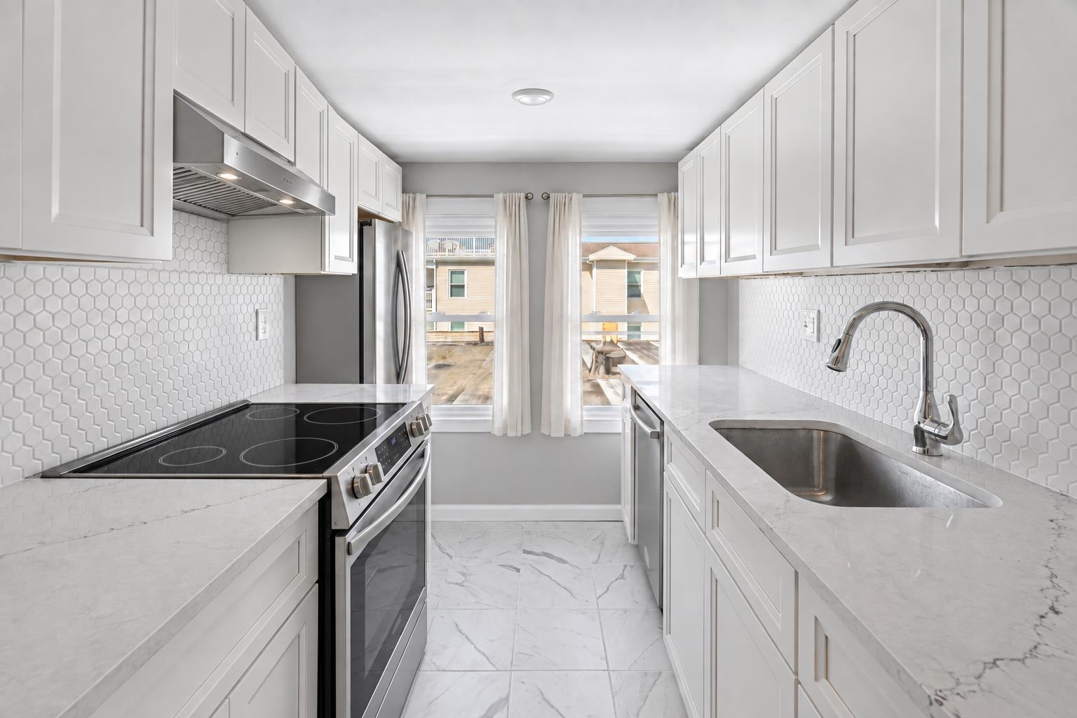 233 E Juniper Avenue Unit: 6