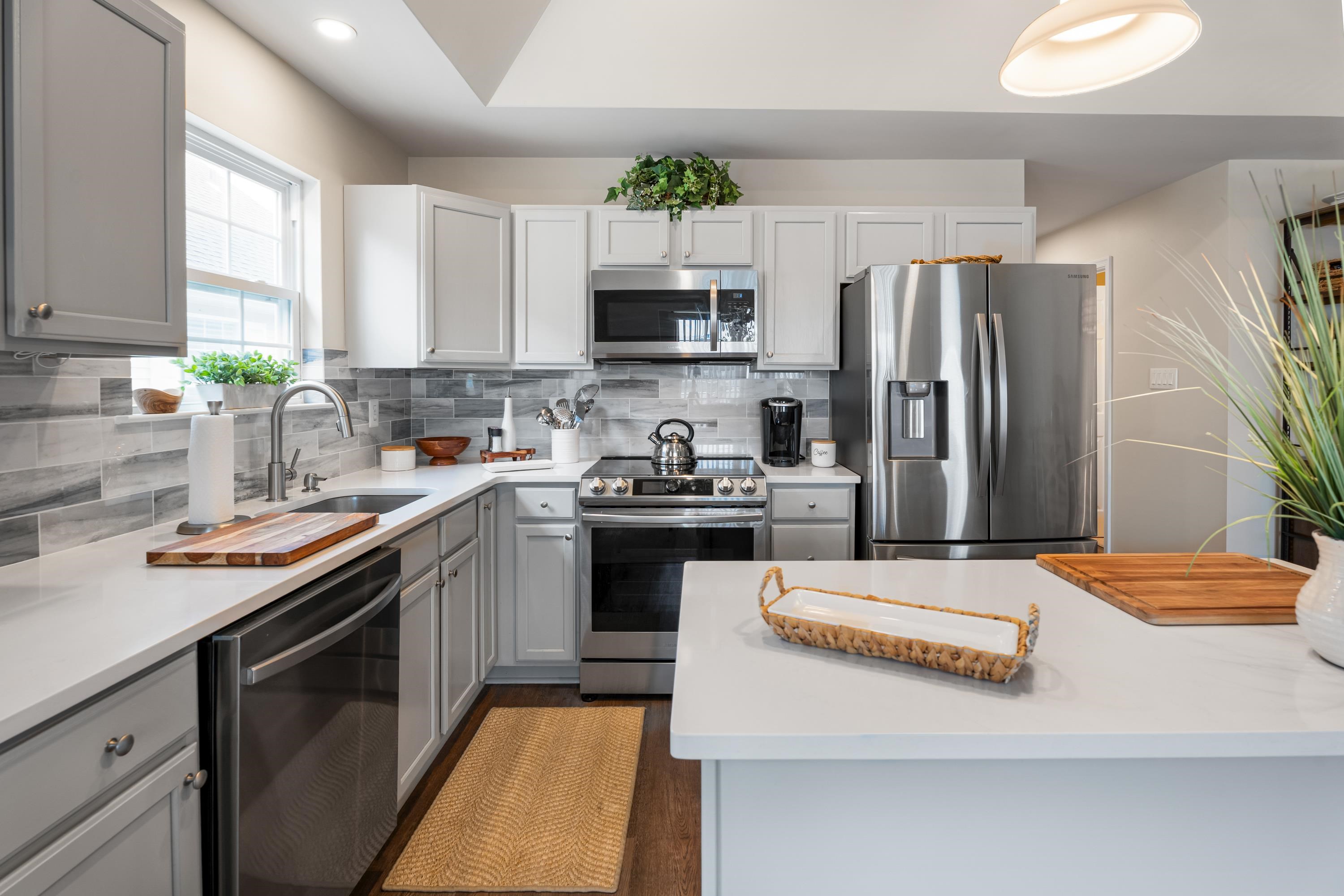 229 E Andrews Avenue Unit: B