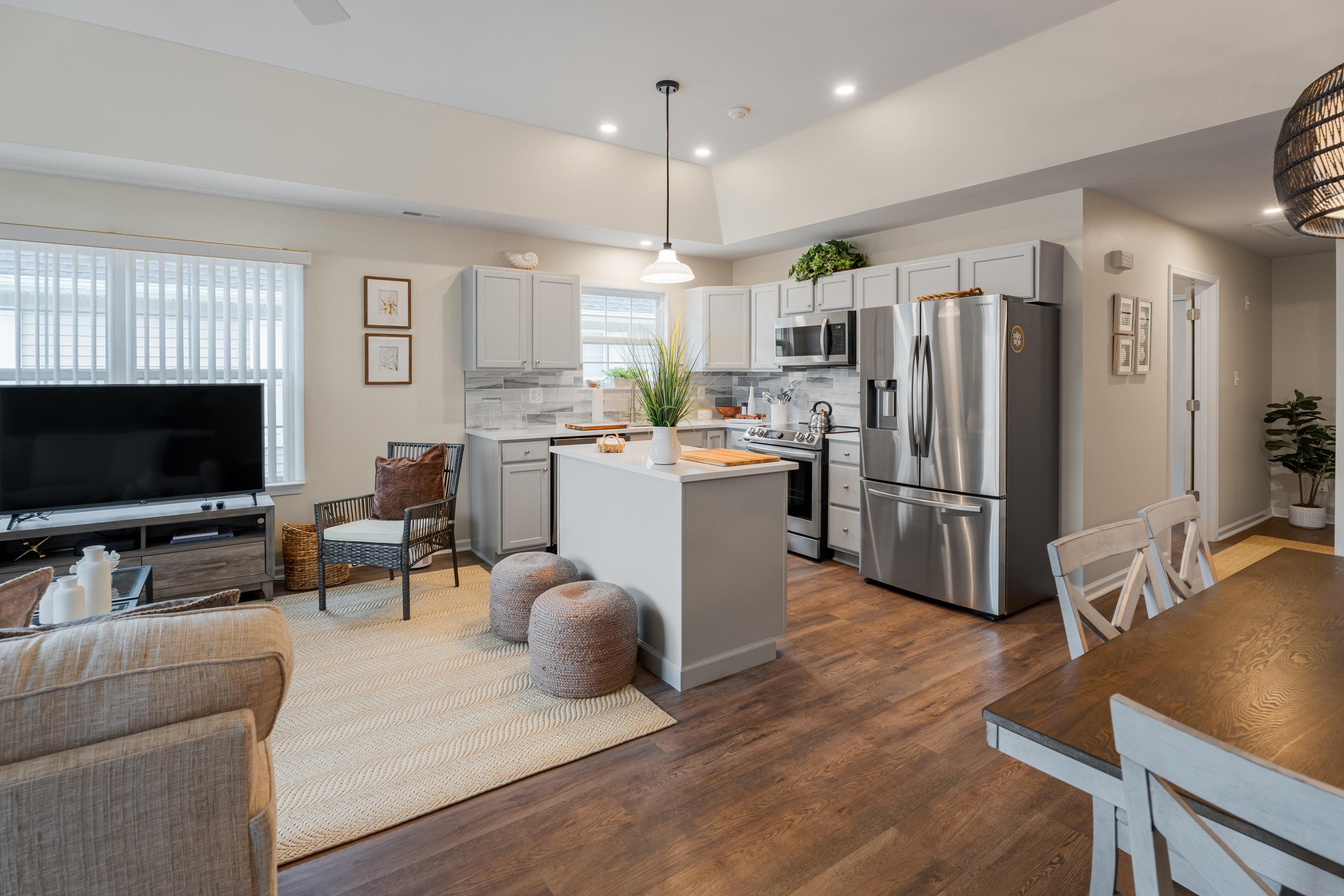 229 E Andrews Avenue Unit: B
