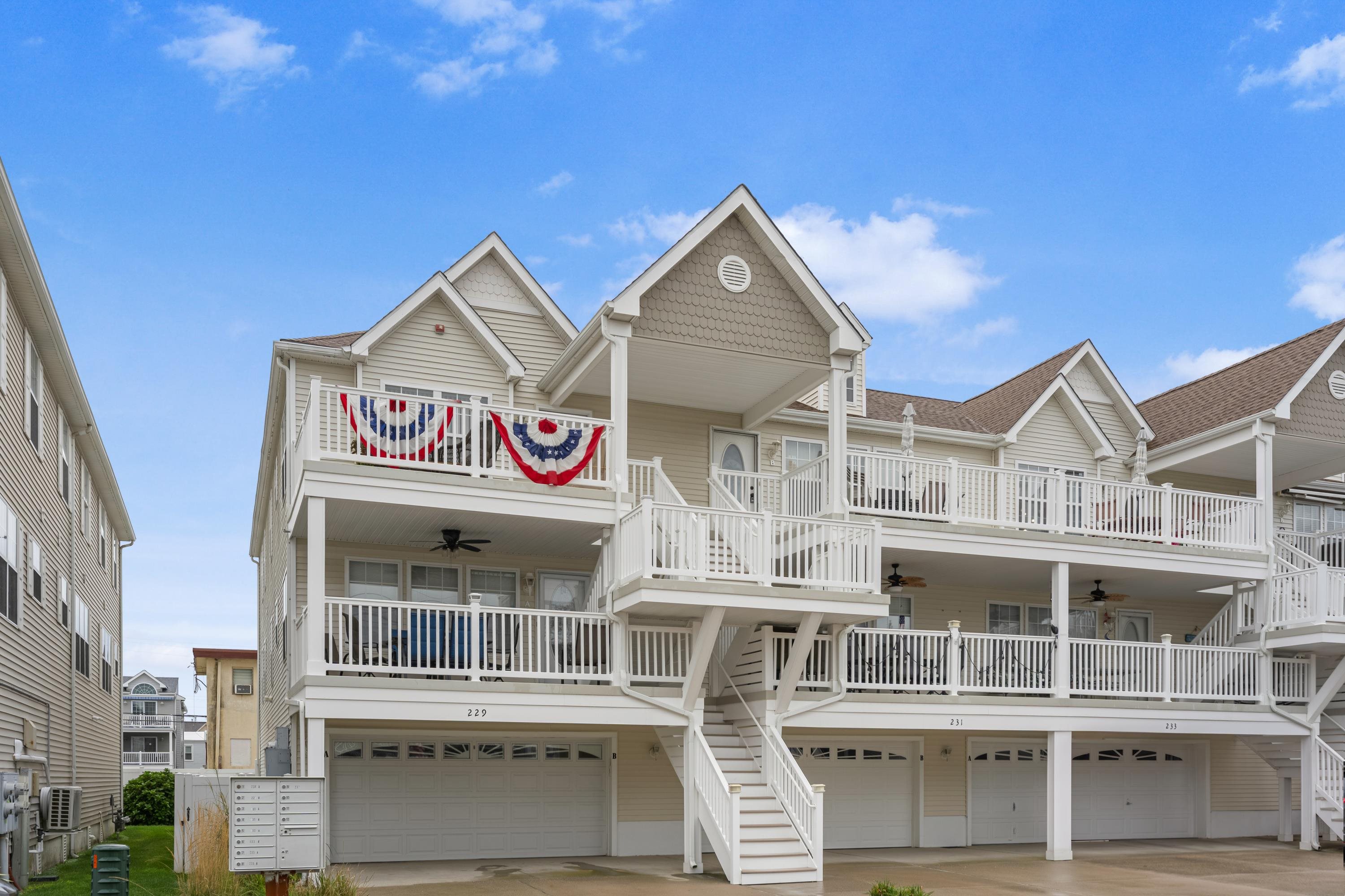229 E Andrews Avenue Unit: B