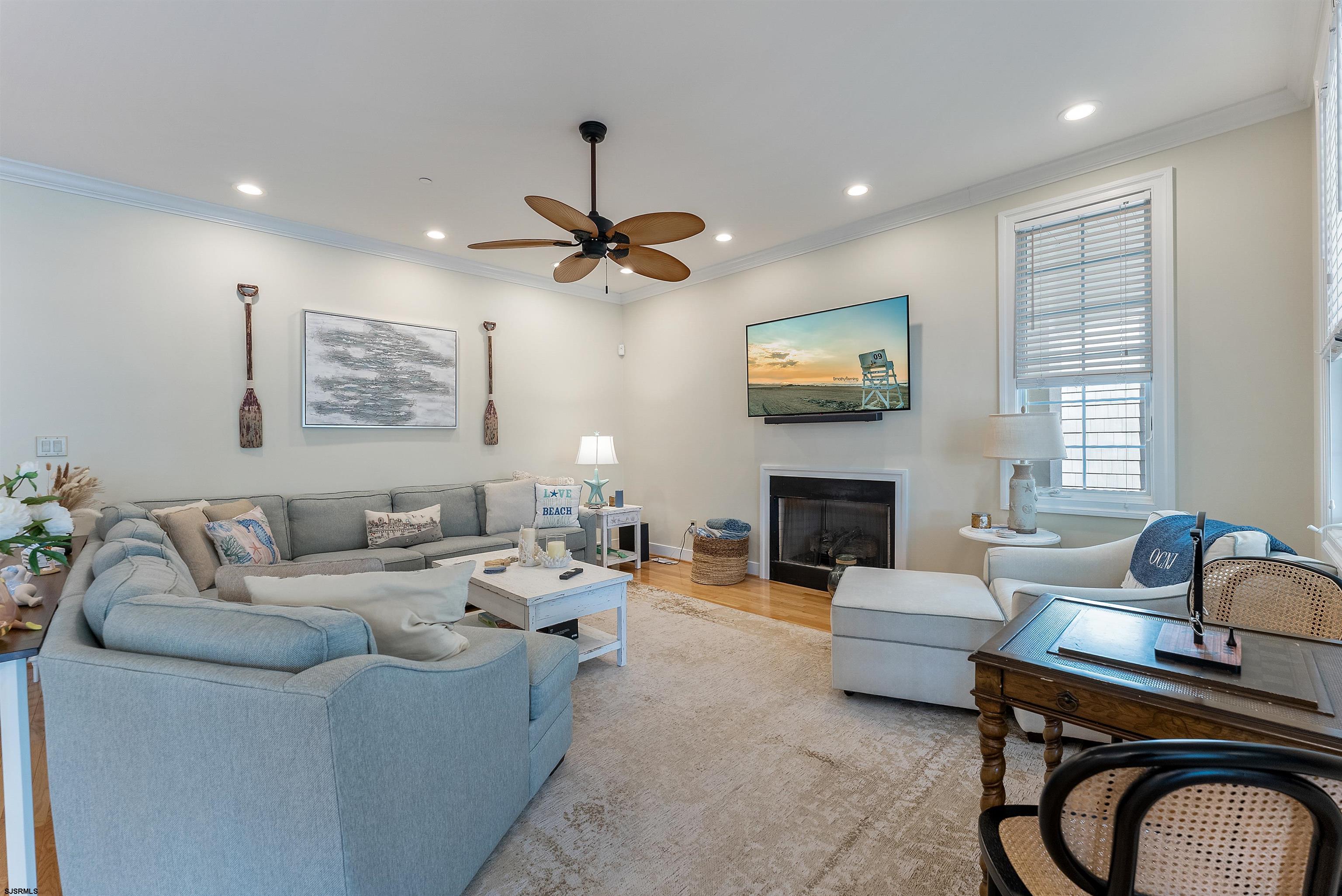 905 Saint Charles Pl Unit: 2