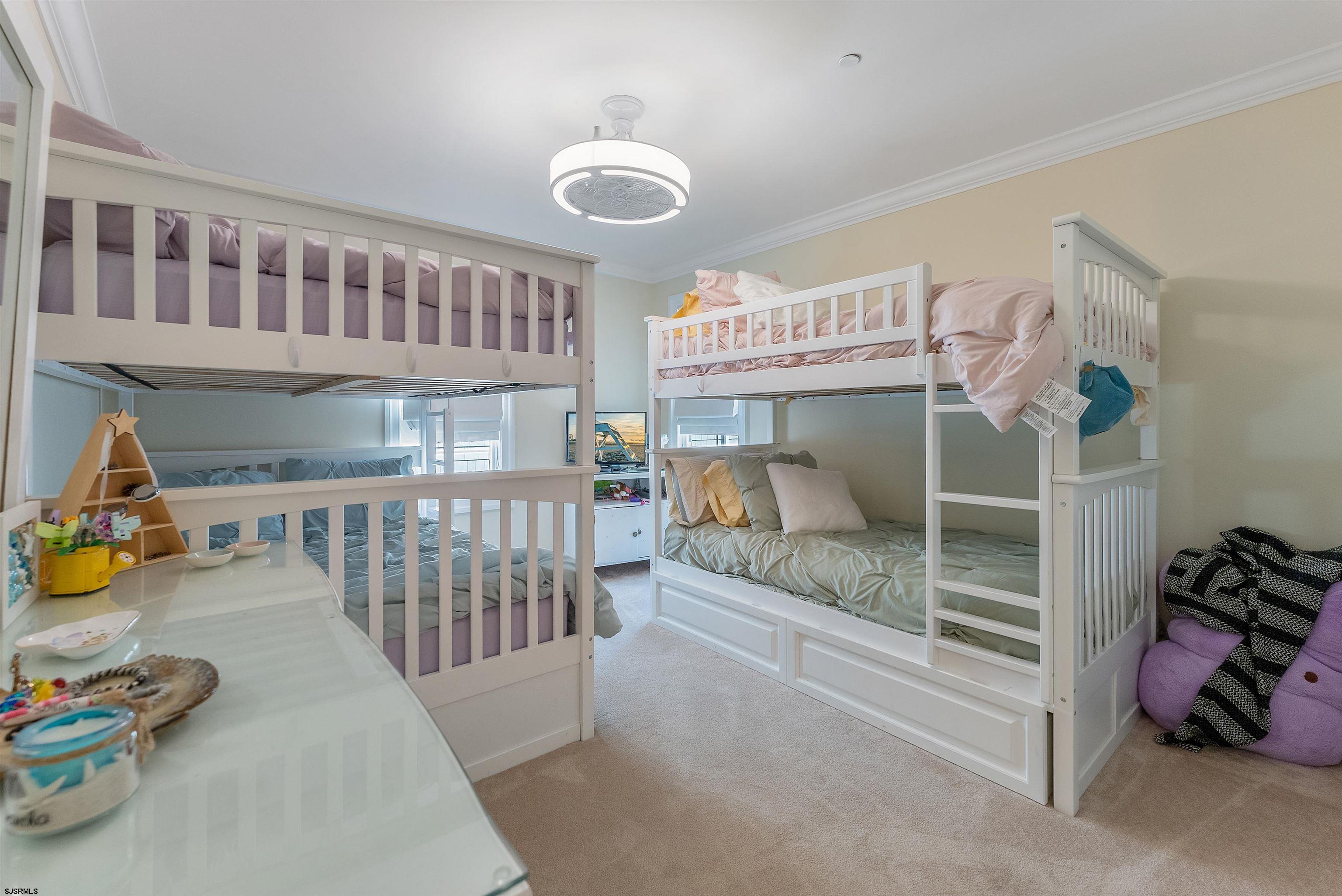 905 Saint Charles Pl Unit: 2