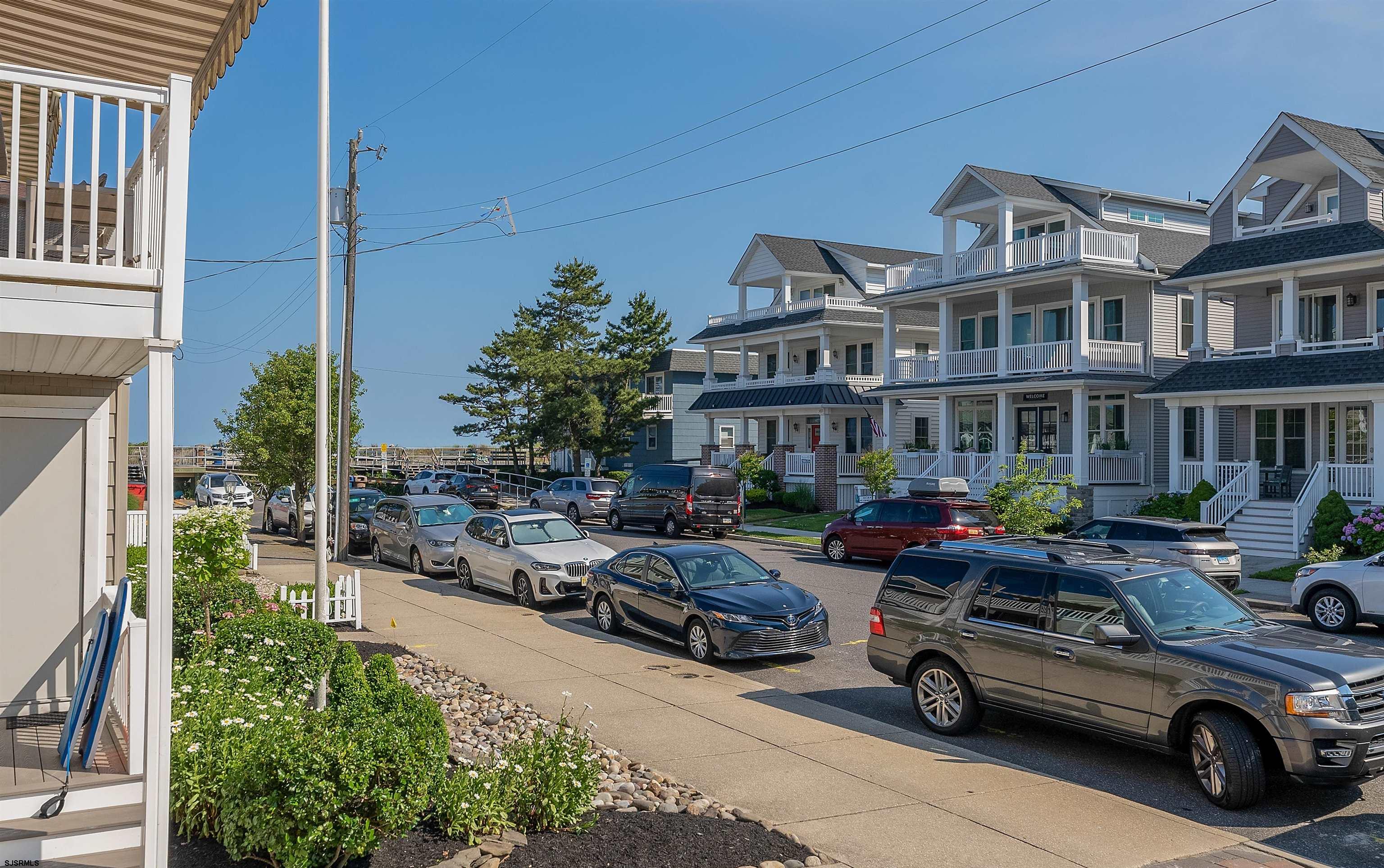 905 Saint Charles Pl Unit: 2