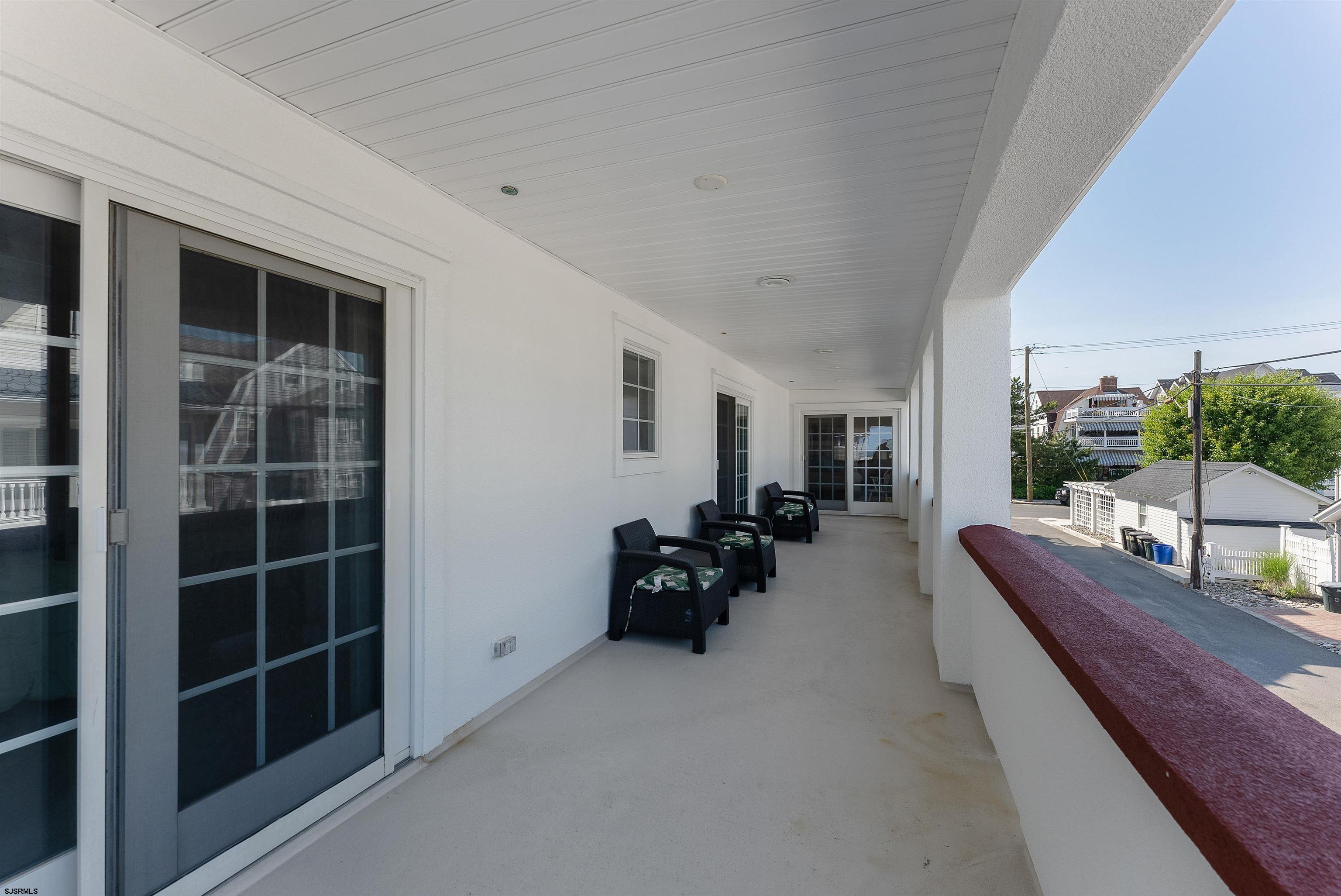 905 Saint Charles Pl Unit: 2