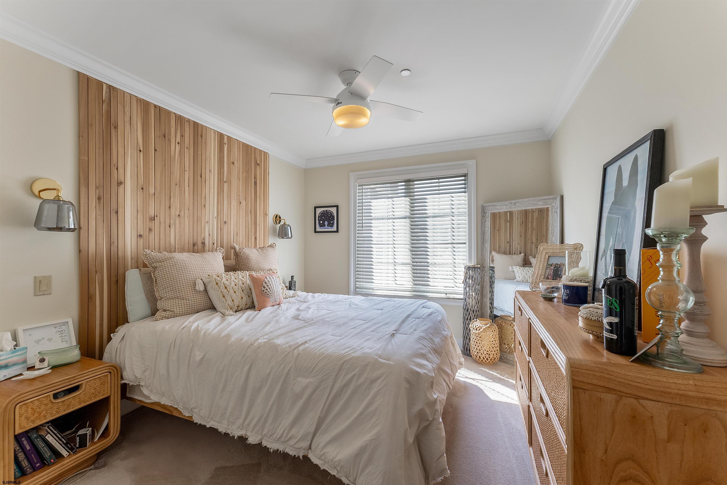 905 Saint Charles Pl Unit: 2