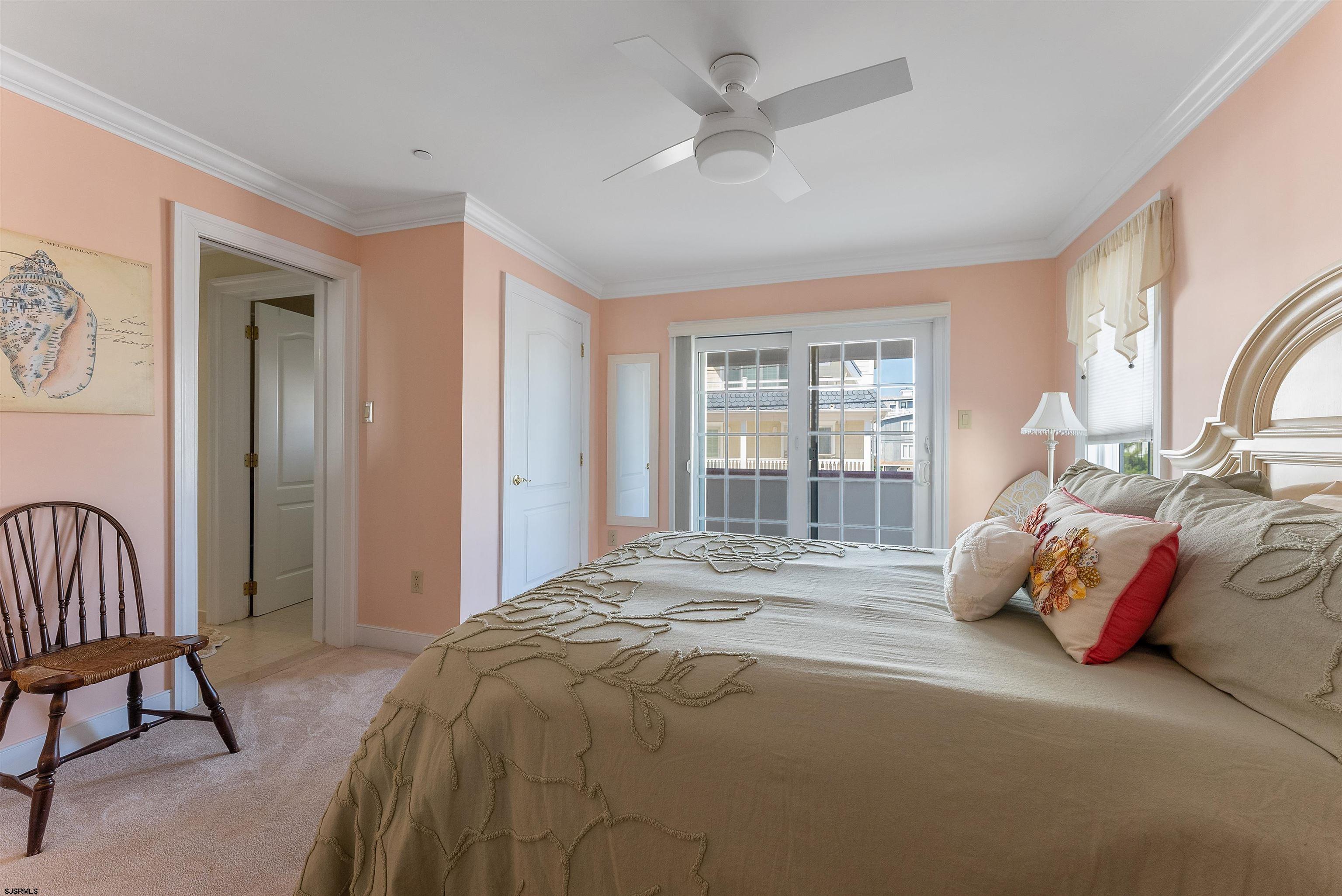 905 Saint Charles Pl Unit: 2