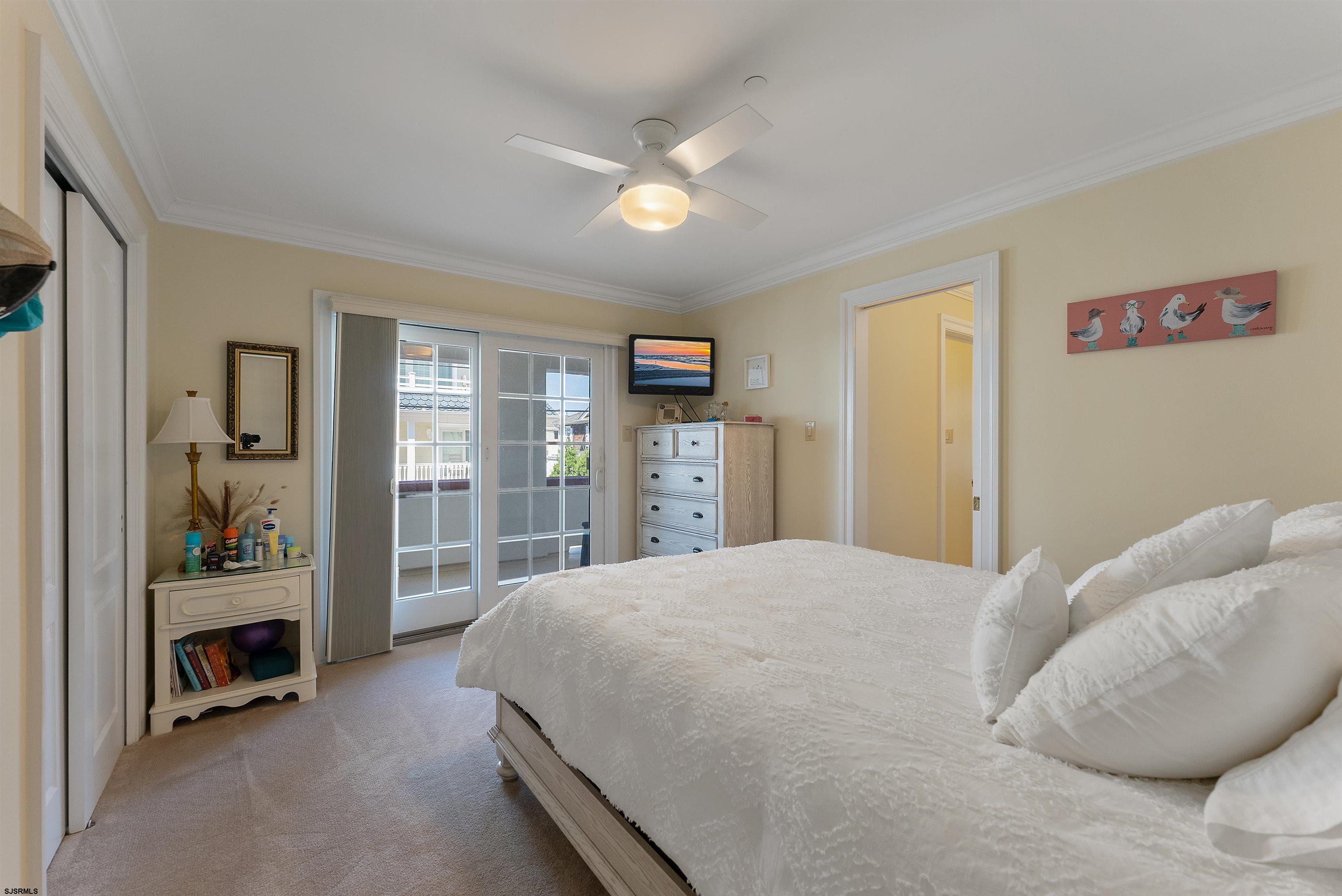 905 Saint Charles Pl Unit: 2