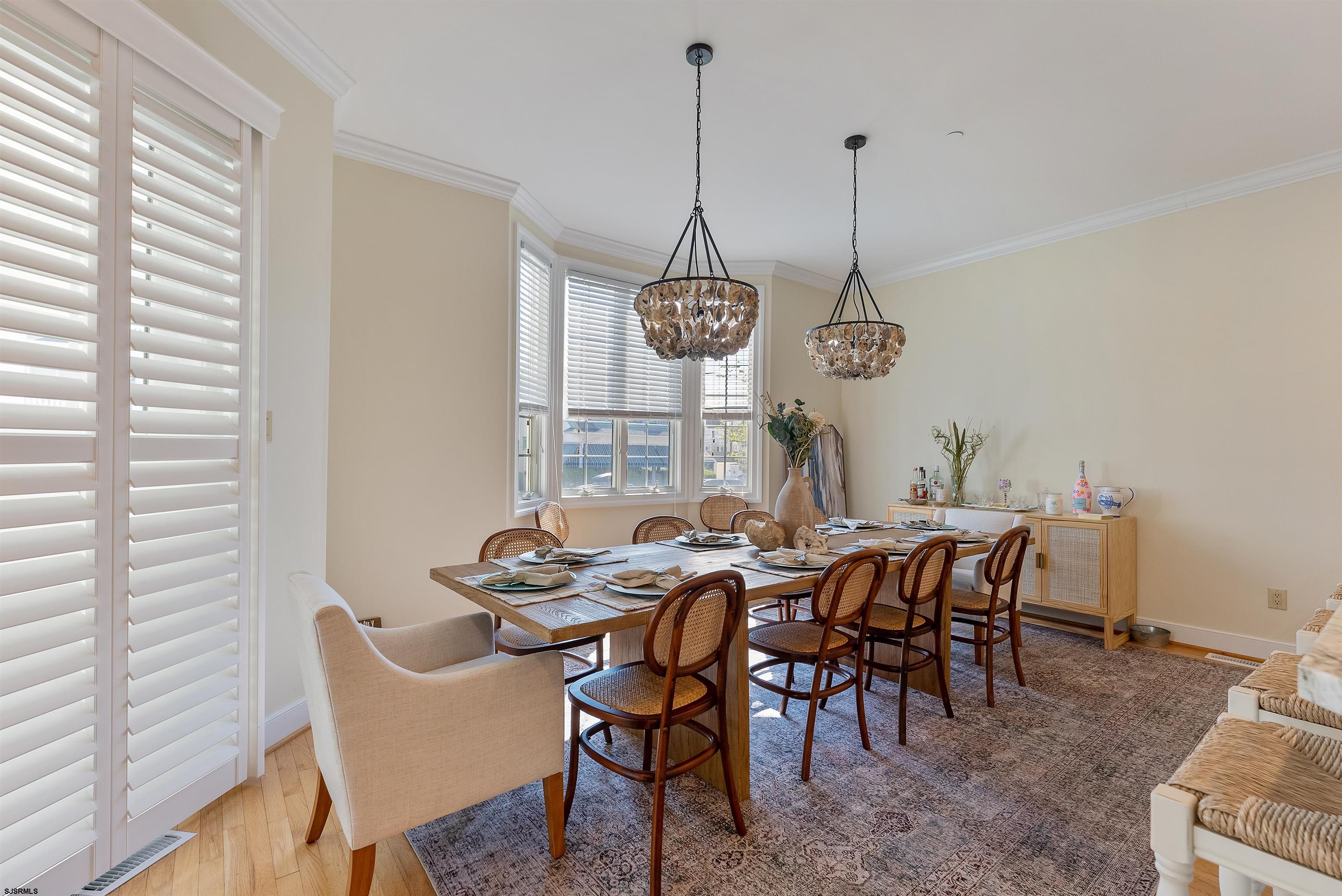 905 Saint Charles Pl Unit: 2