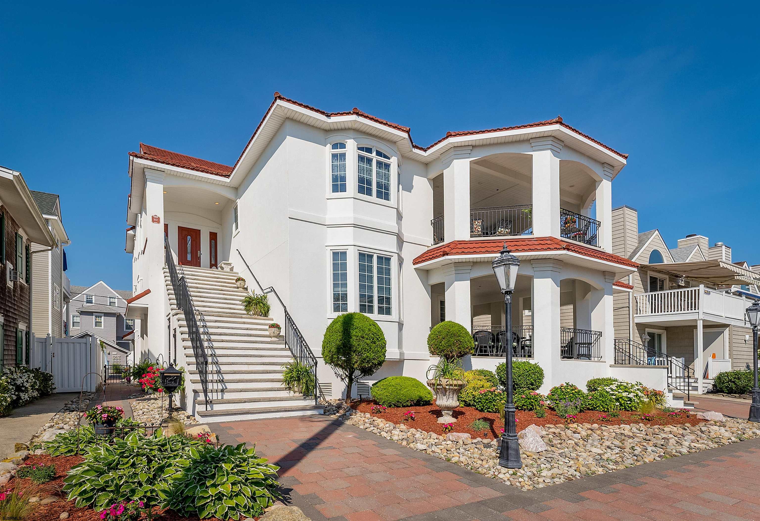 905 Saint Charles Pl Unit: 2