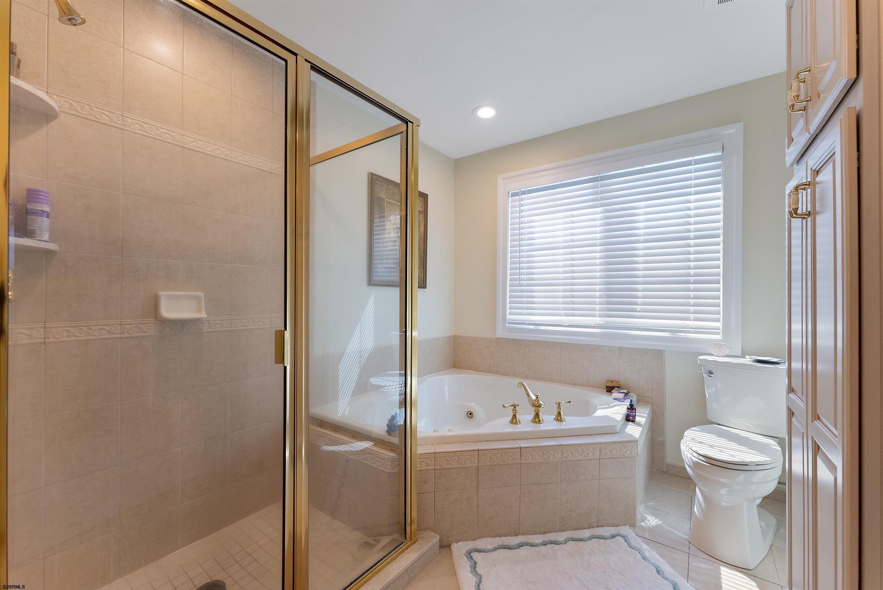 905 Saint Charles Pl Unit: 2