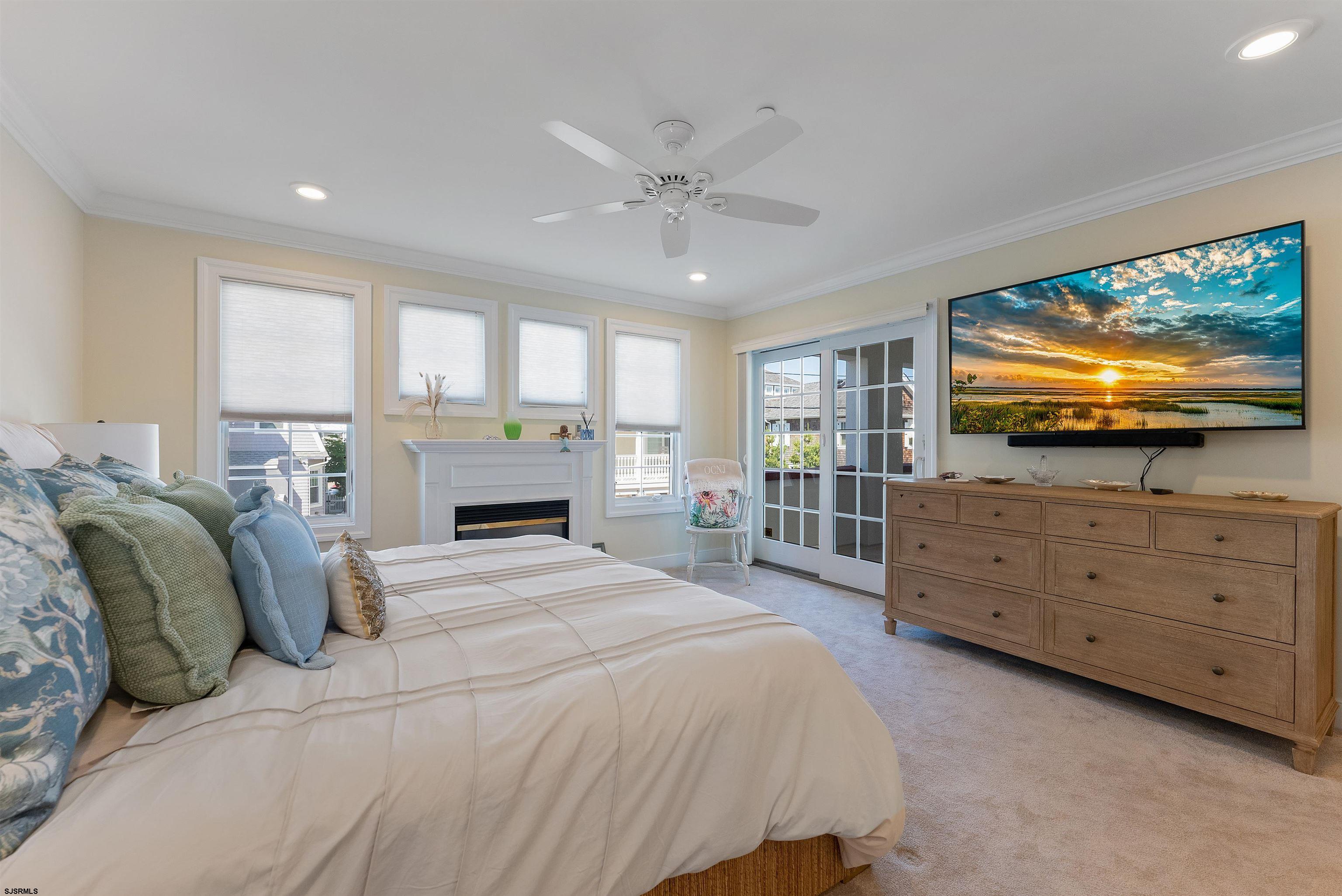 905 Saint Charles Pl Unit: 2