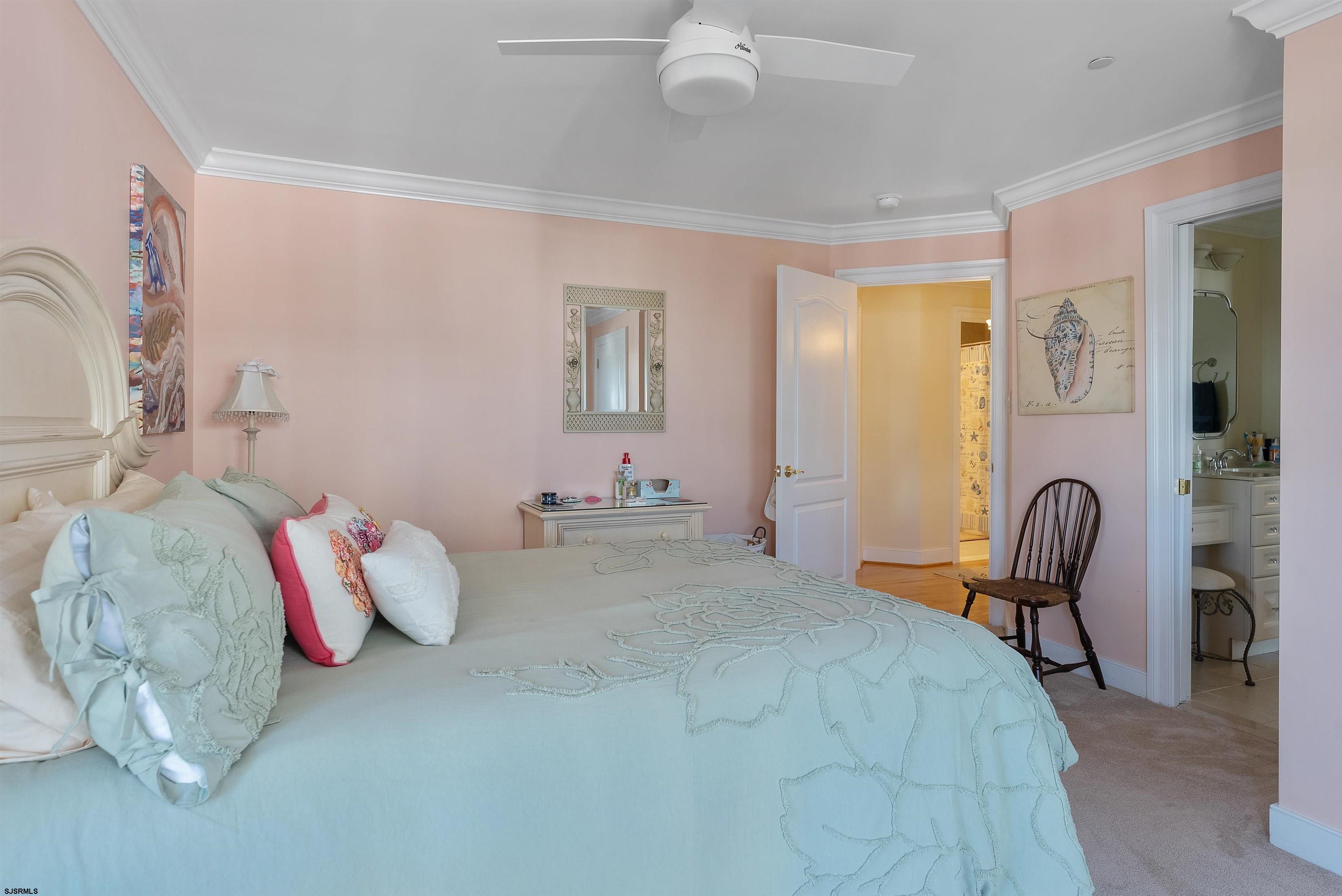 905 Saint Charles Pl Unit: 2