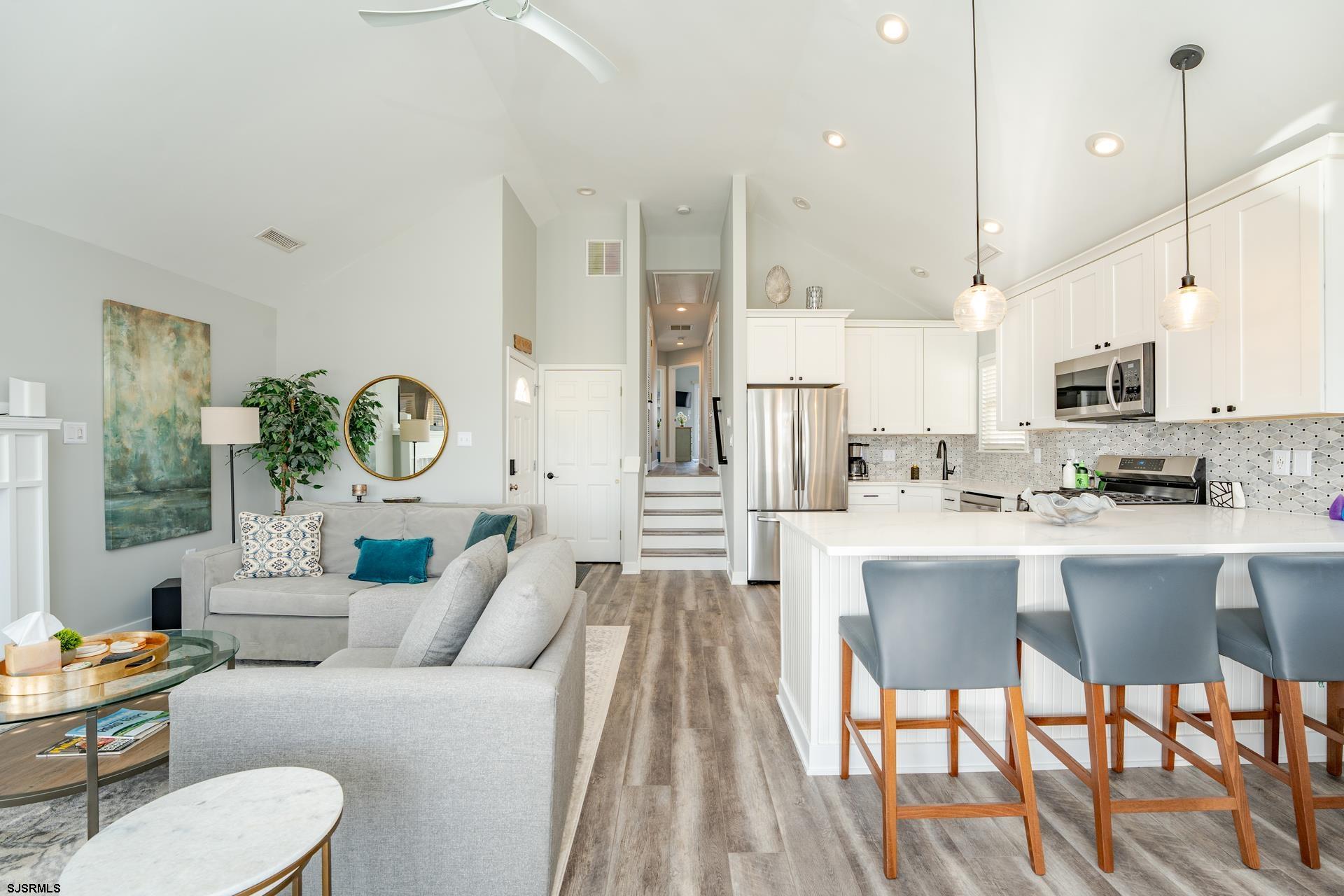 2858 West Ave Unit: 2