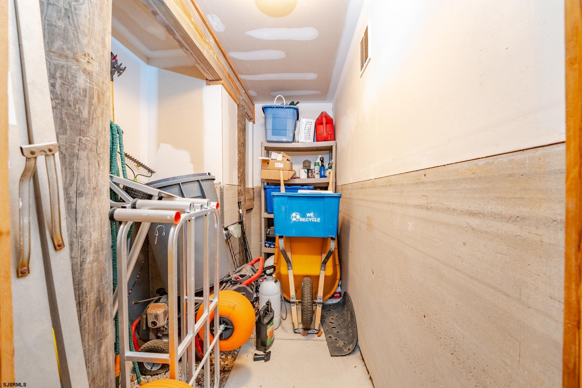 2858 West Ave Unit: 2