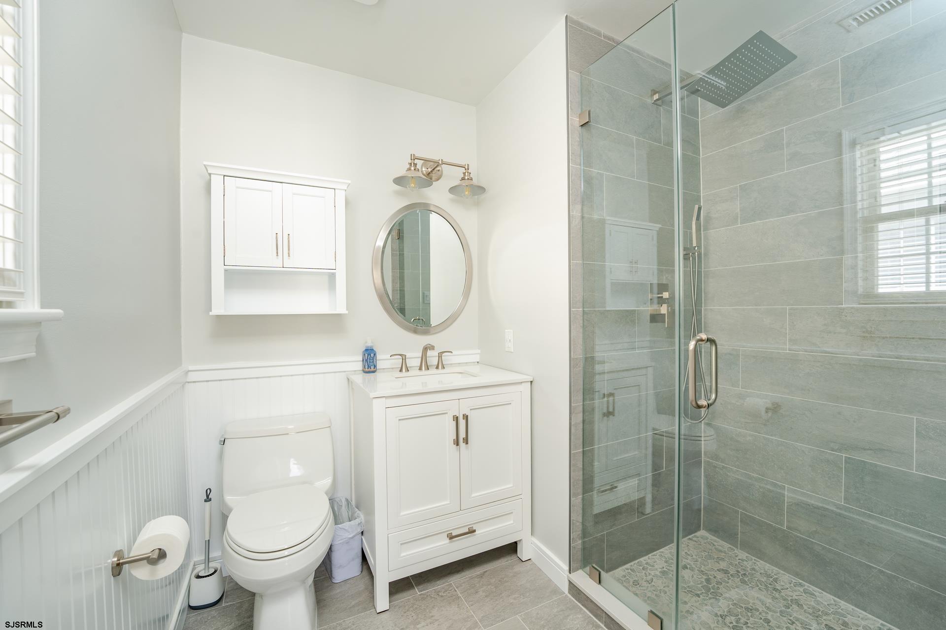 2858 West Ave Unit: 2