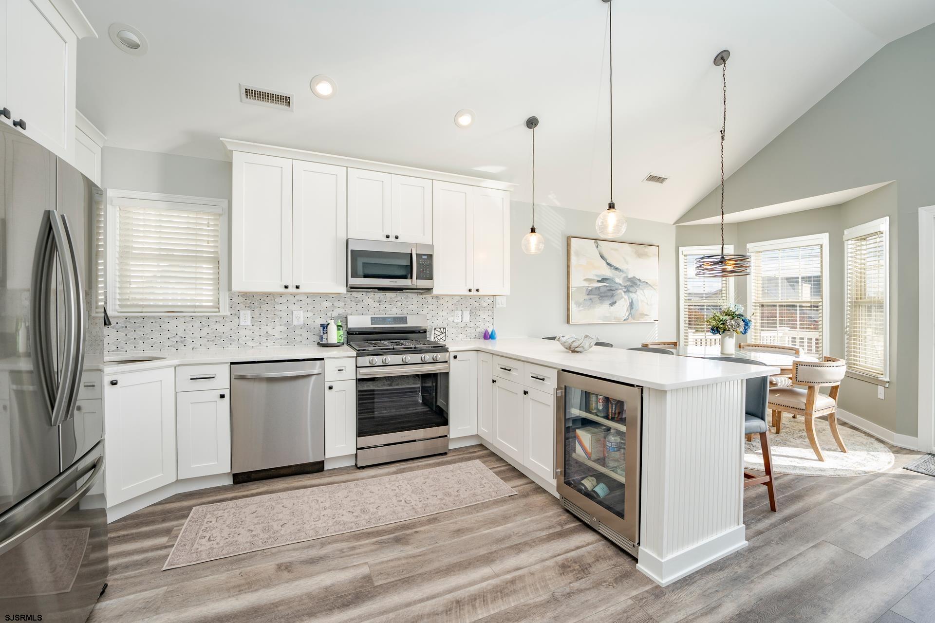 2858 West Ave Unit: 2