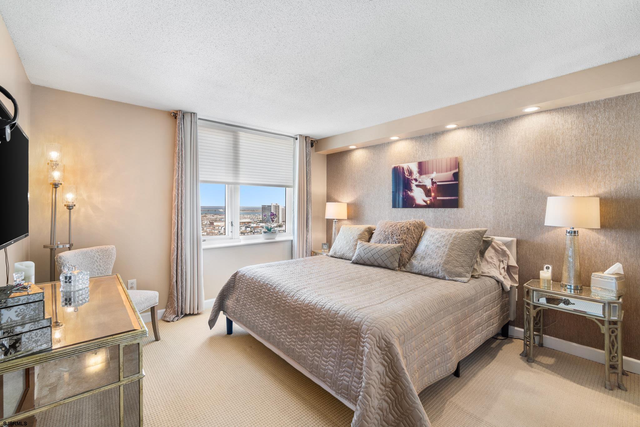 526 Pacific Ave Unit: 1606