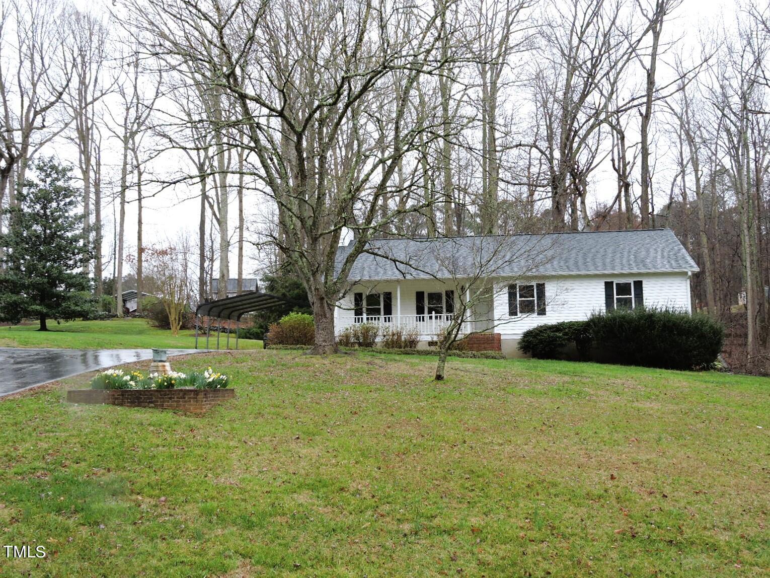 1116 Bahama Road