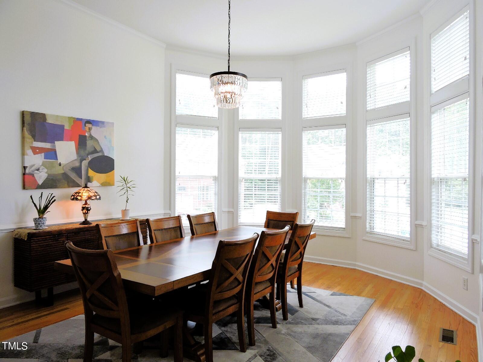 1008 Goldenview Court