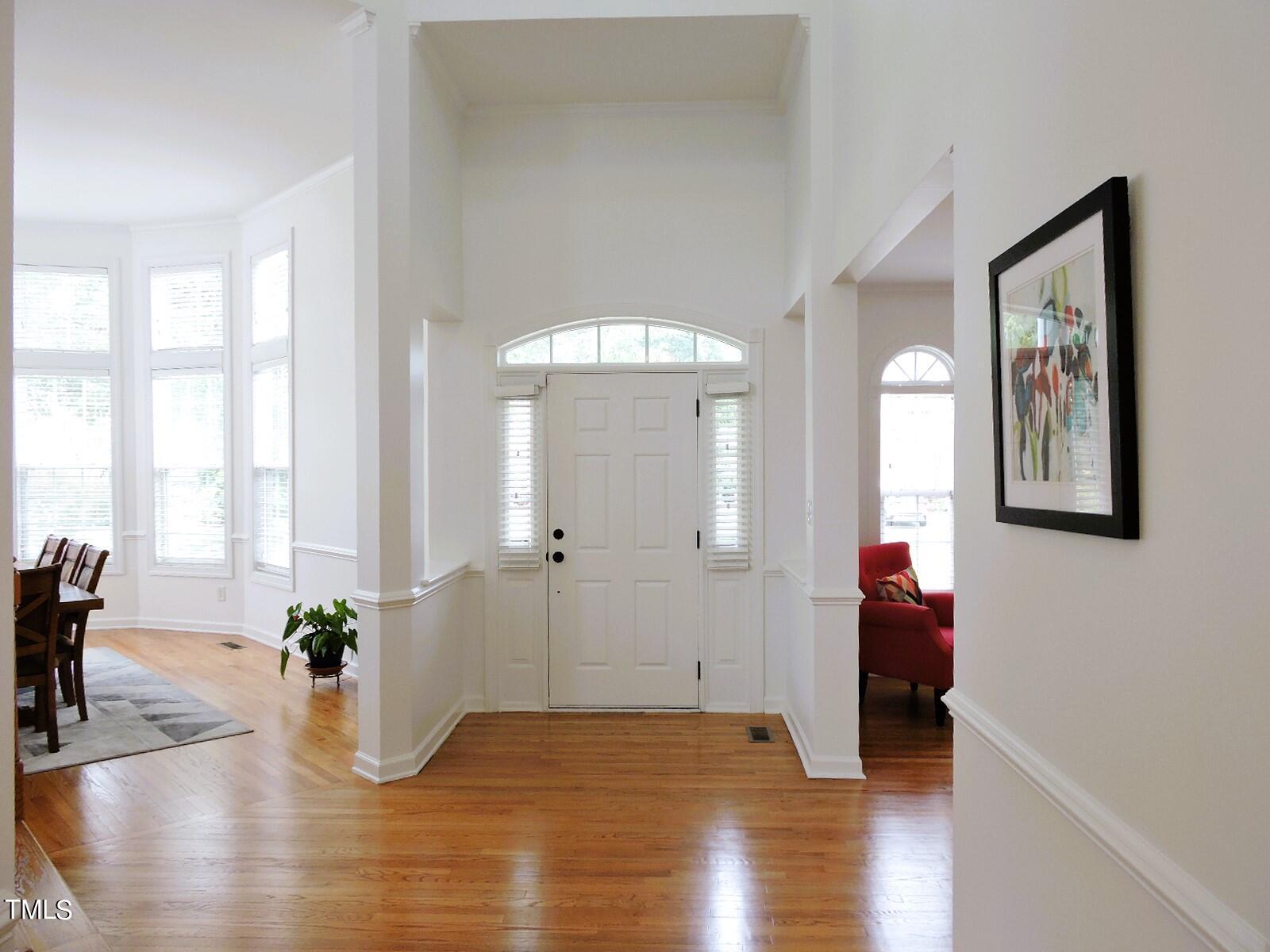 1008 Goldenview Court