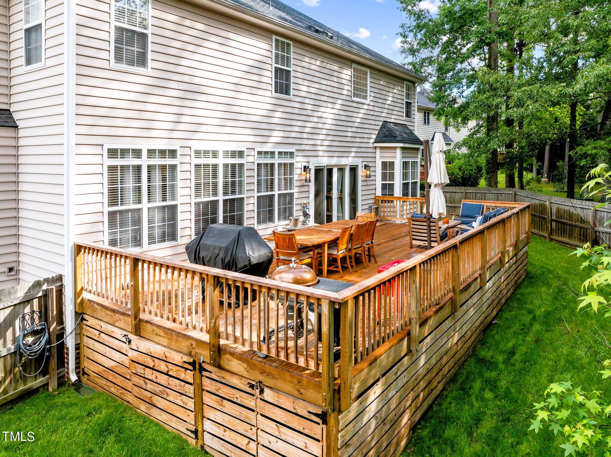 1008 Goldenview Court