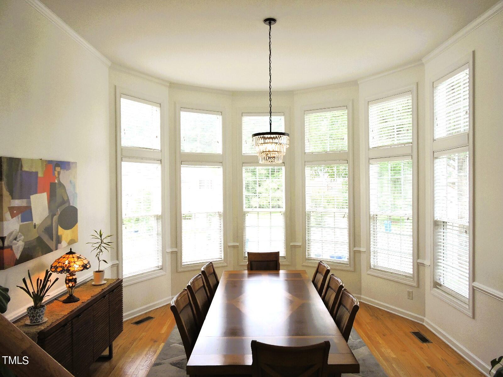 1008 Goldenview Court