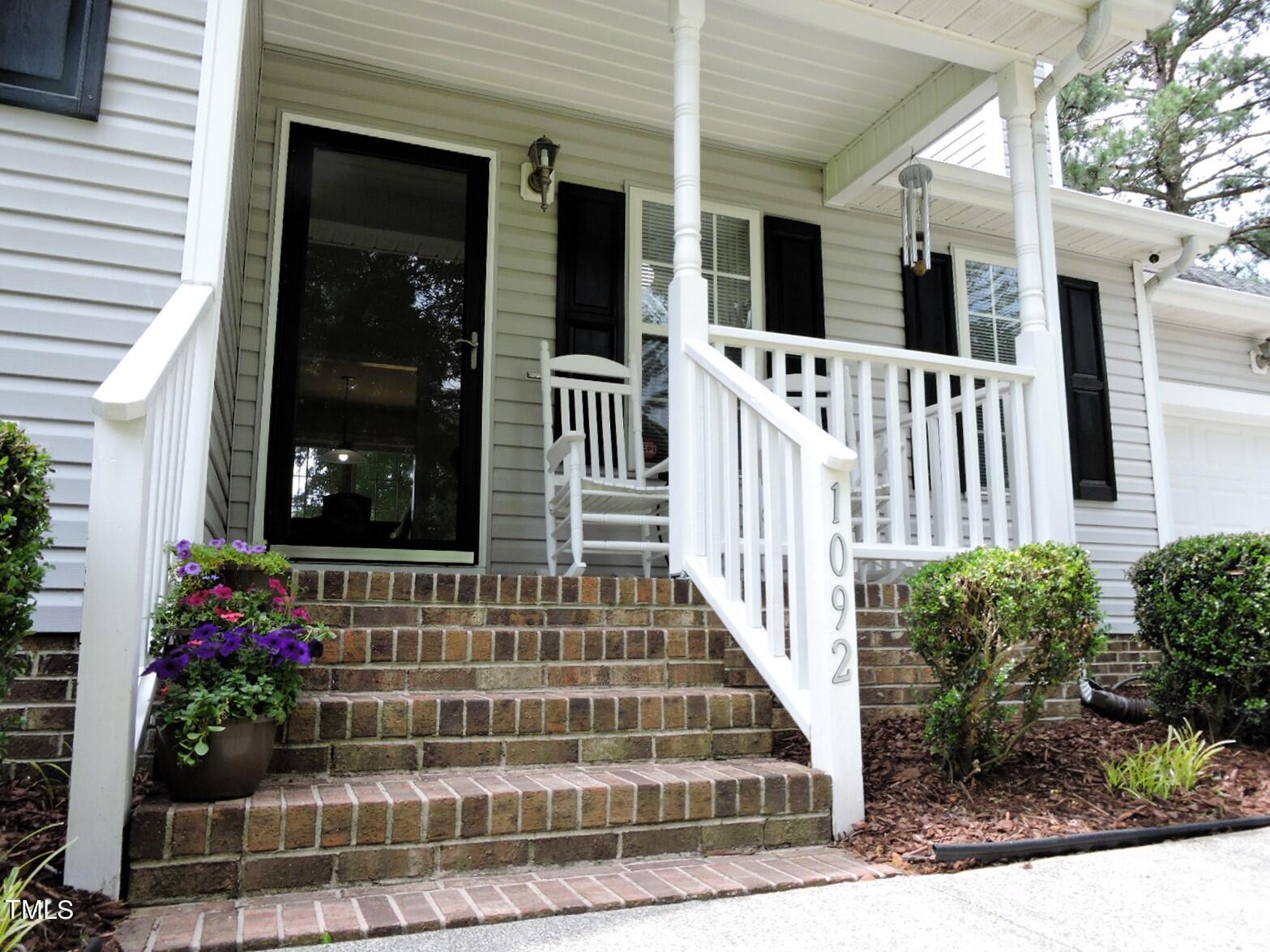 1092 Blackstone Drive