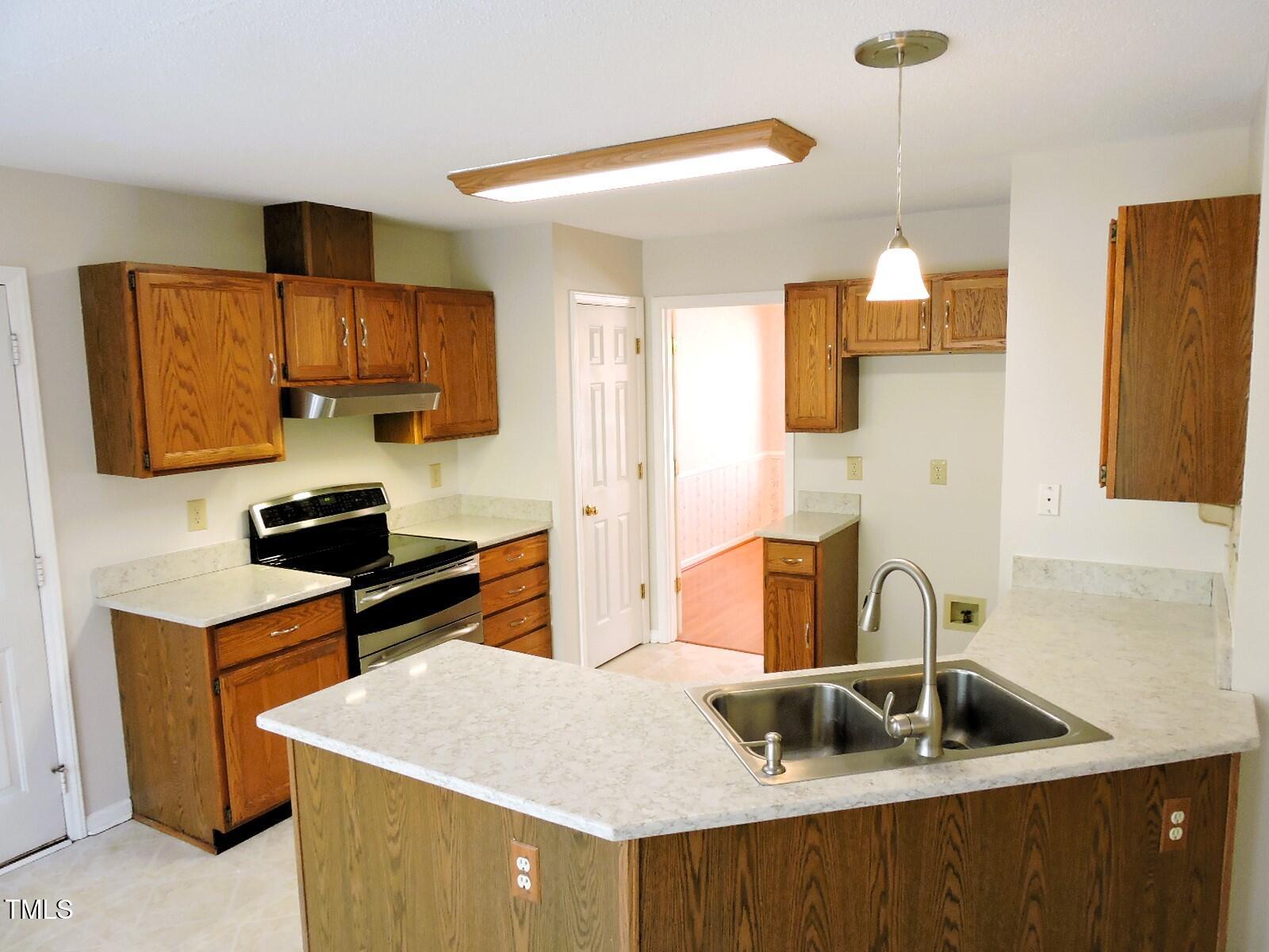 1 Danforth Place
